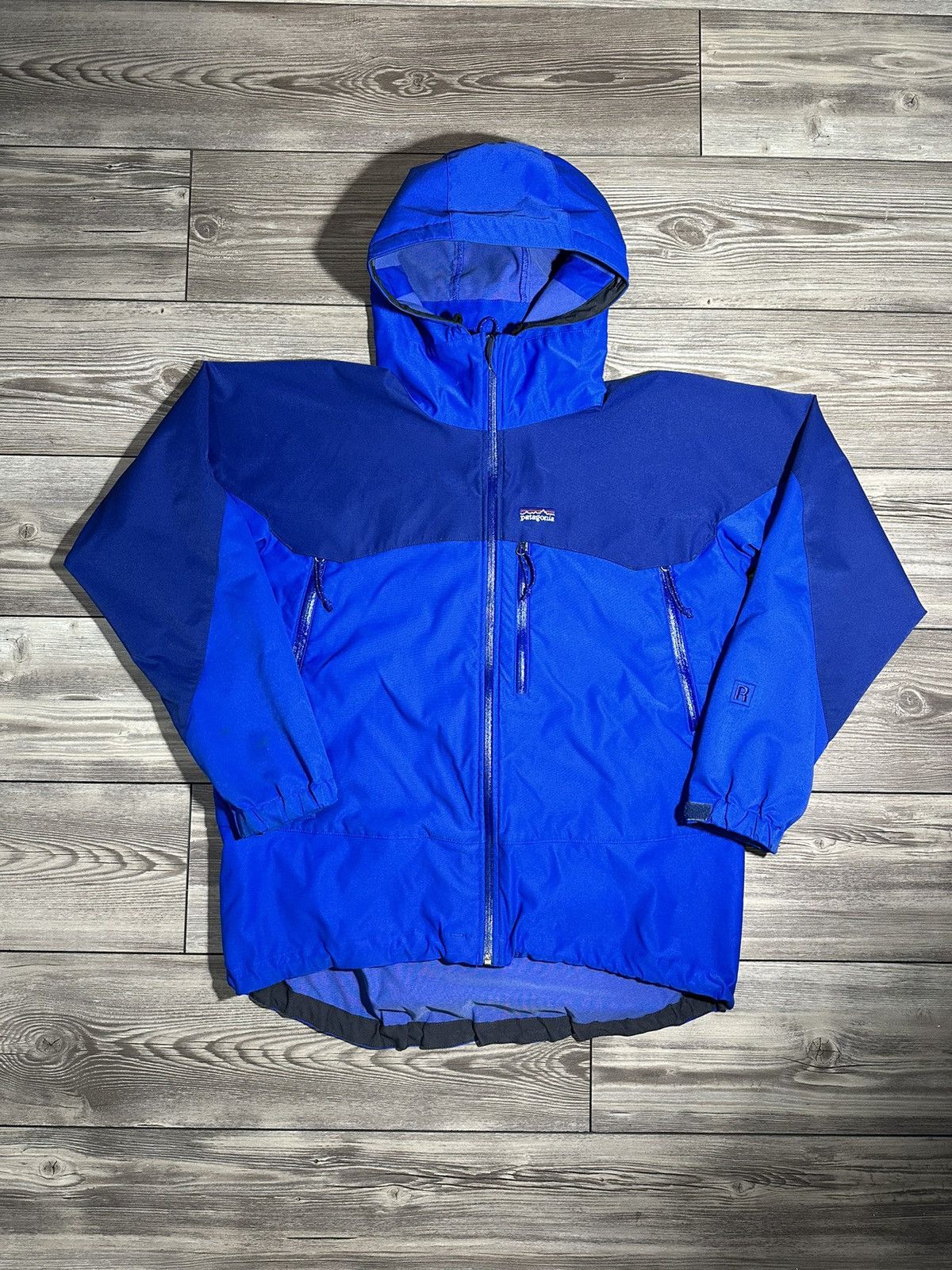 Patagonia Vintage Patagonia Light Jacket Size US L / EU 52-54 / 3 - 1 Thumbnail
