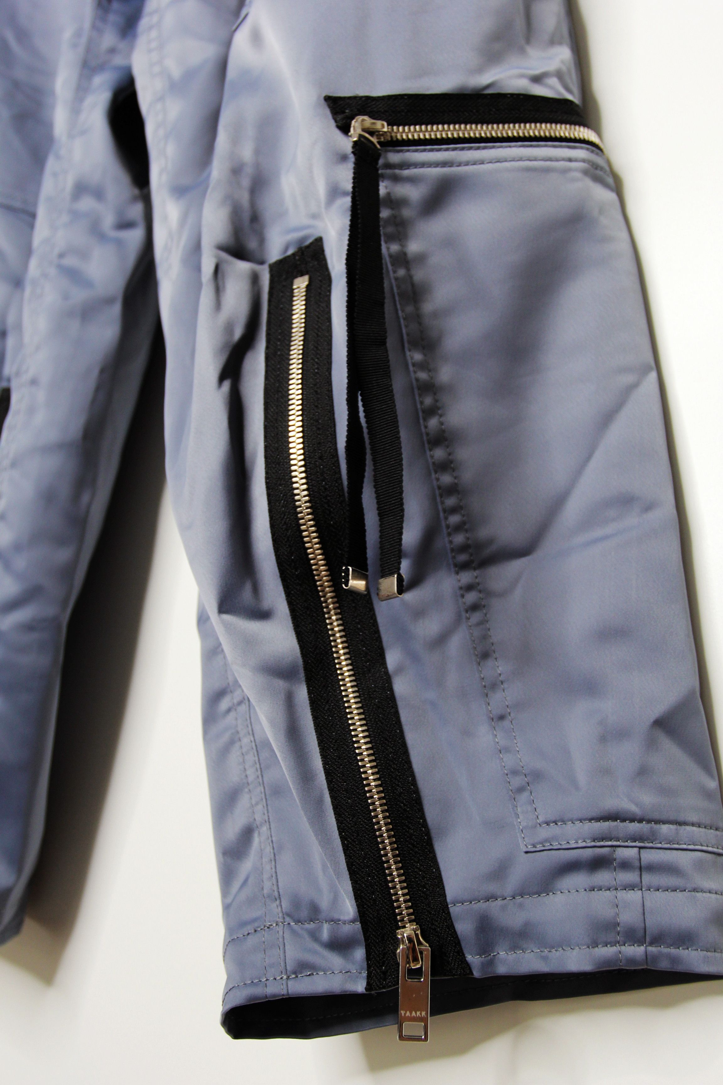 TAAKK BNWOT SS20 TAAKK MULTI ZIPPER NYLON PANTS S Size US 30 / EU 46 - 5 Thumbnail
