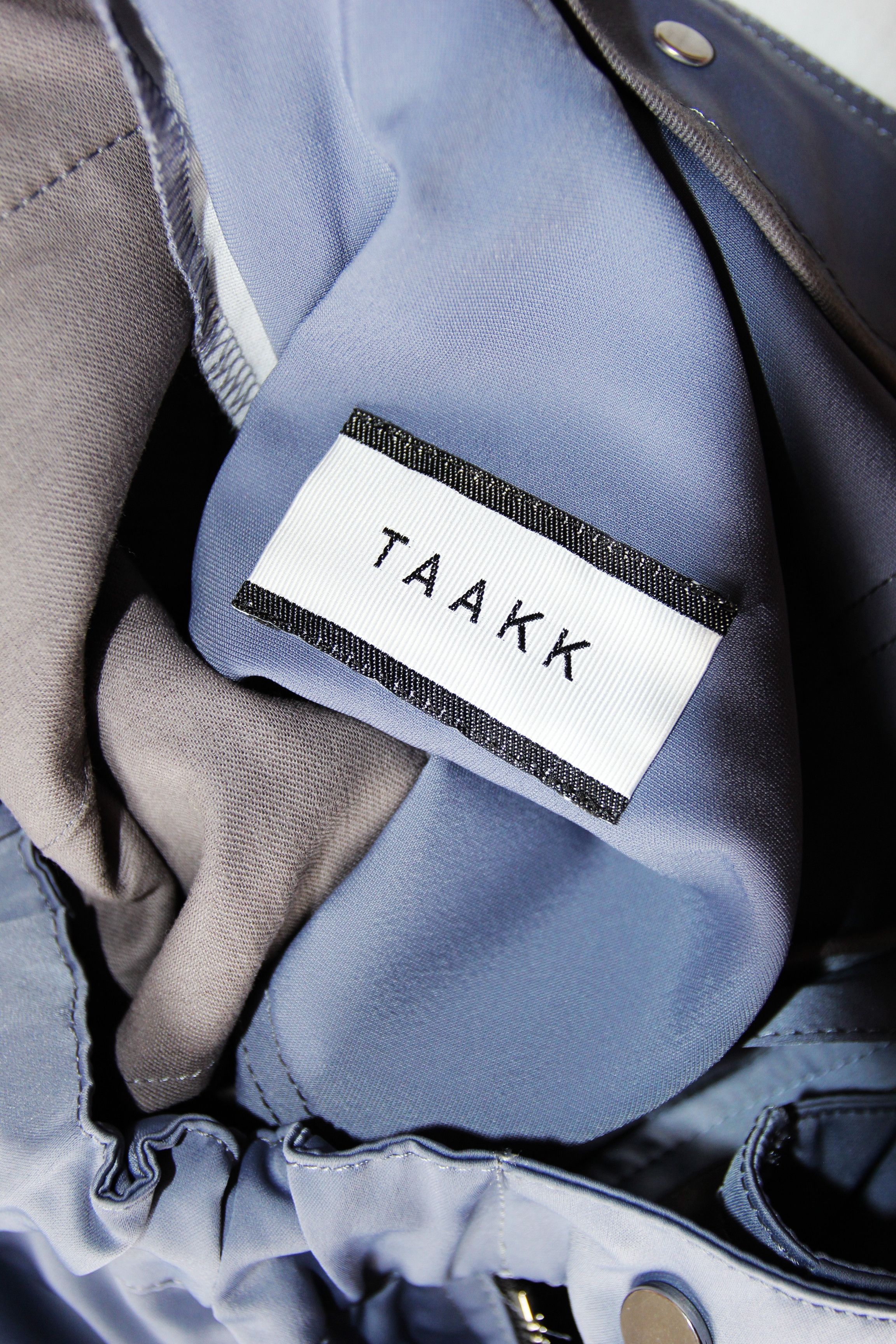 TAAKK BNWOT SS20 TAAKK MULTI ZIPPER NYLON PANTS S Size US 30 / EU 46 - 10 Thumbnail