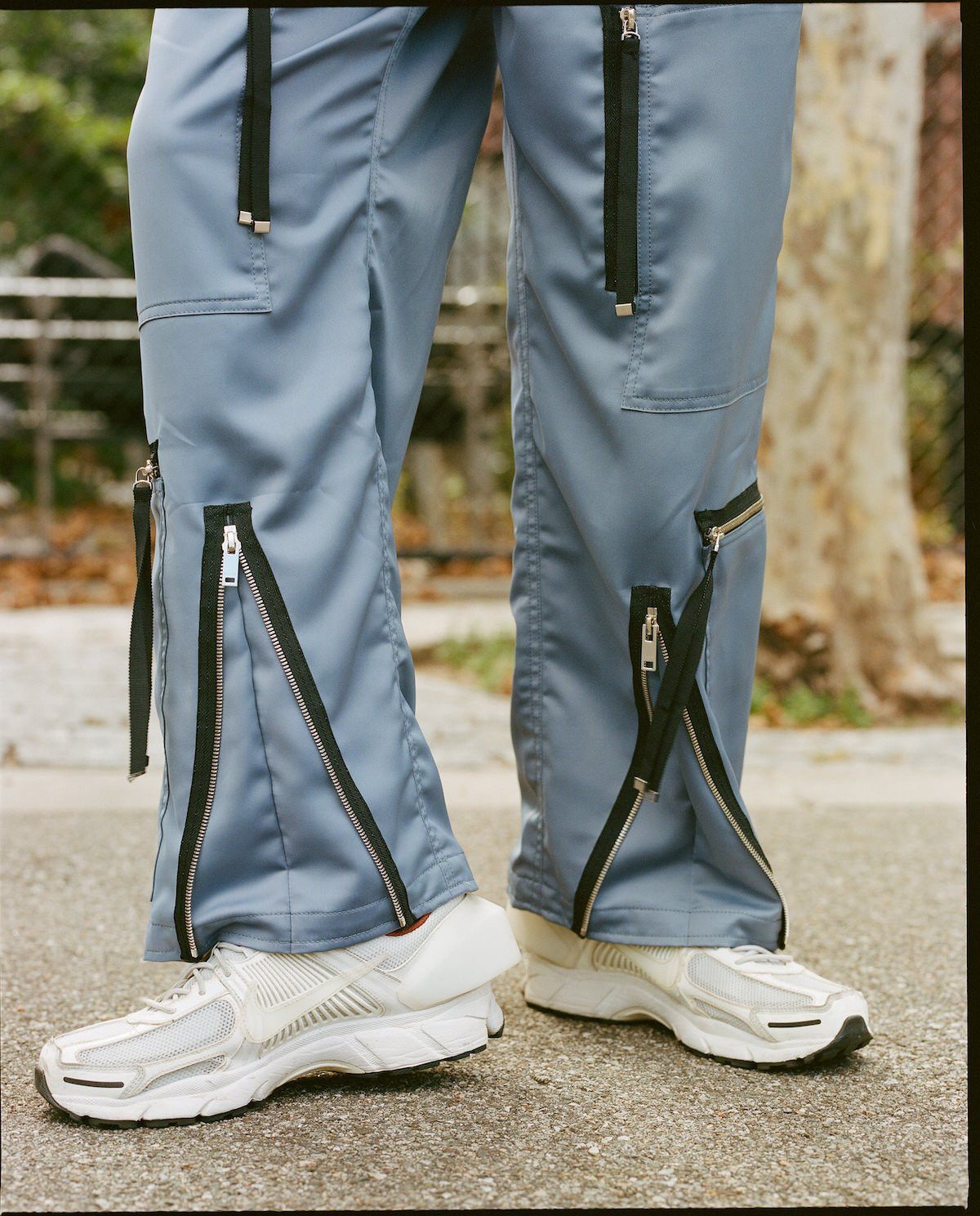 TAAKK BNWOT SS20 TAAKK MULTI ZIPPER NYLON PANTS S Size US 30 / EU 46 - 1 Thumbnail