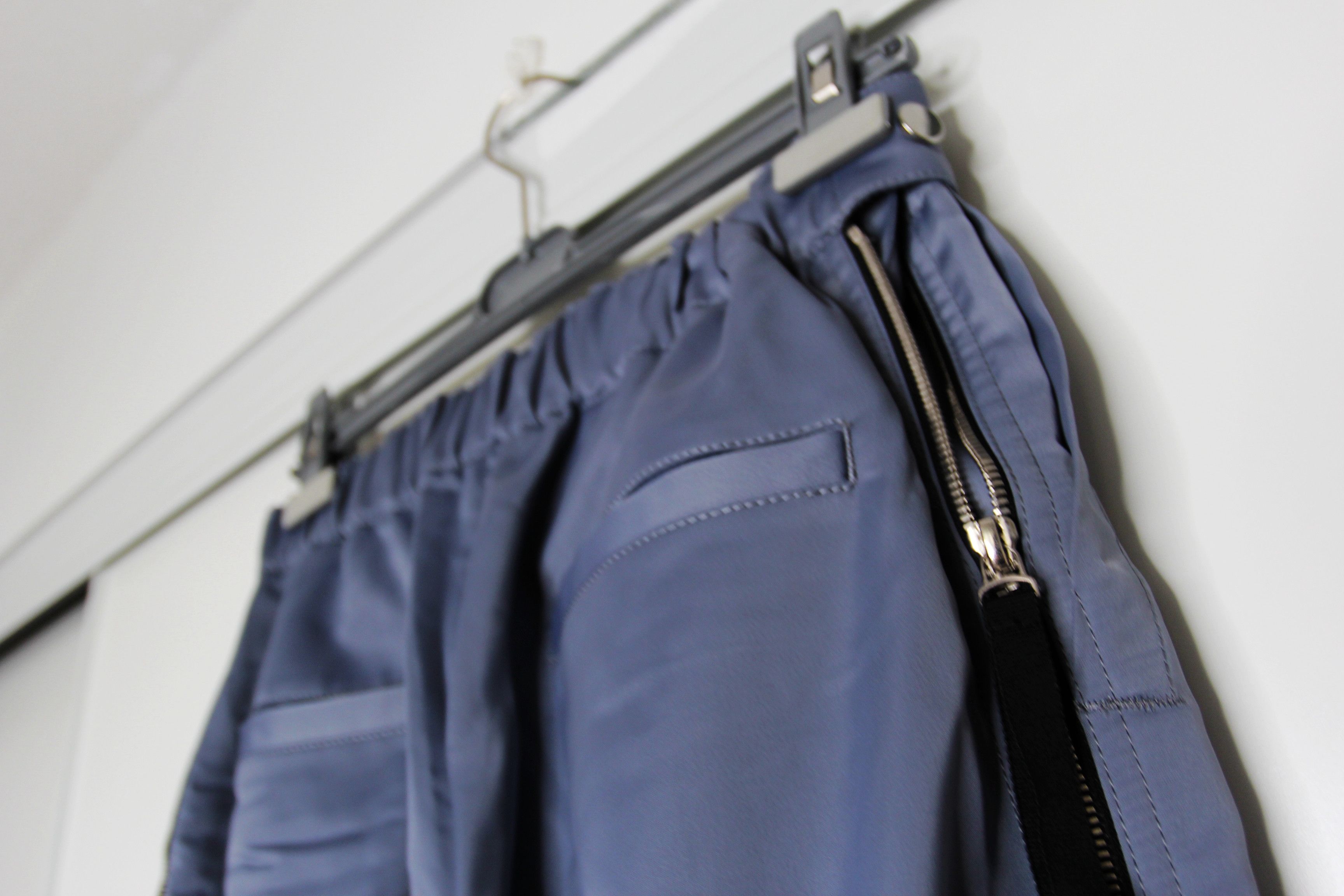 TAAKK BNWOT SS20 TAAKK MULTI ZIPPER NYLON PANTS S Size US 30 / EU 46 - 7 Thumbnail