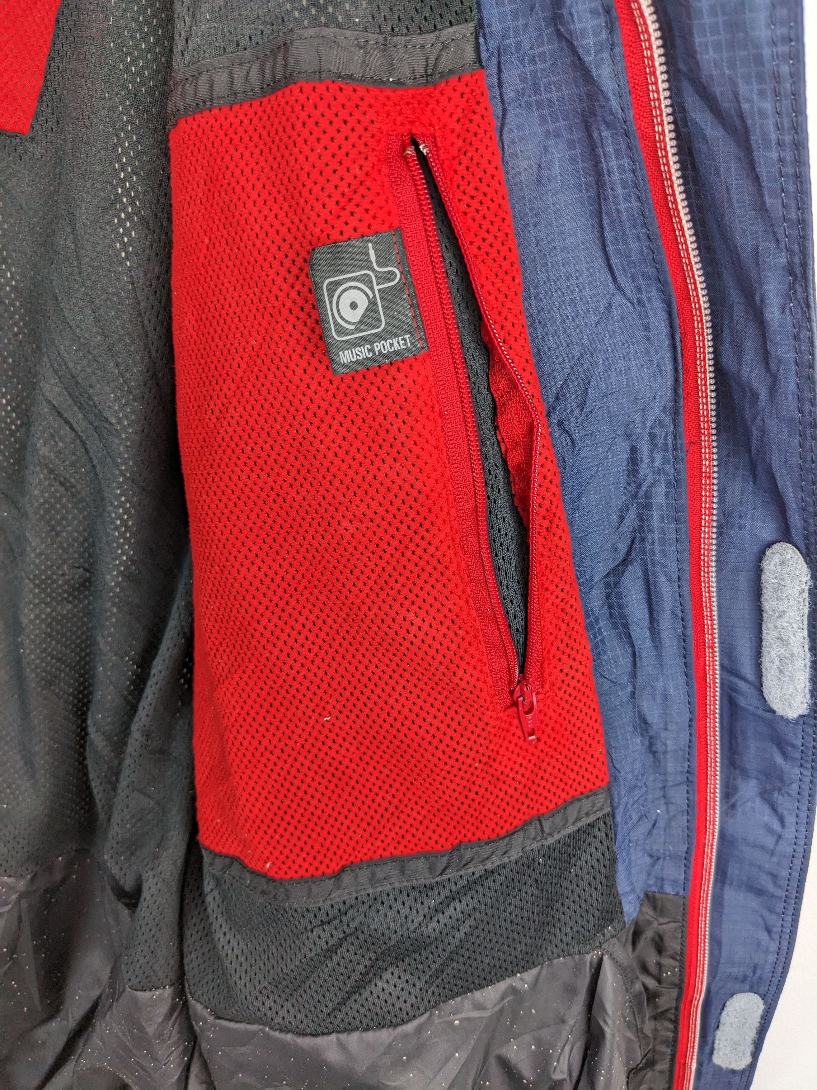Japanese Brand × Vintage Vintage Gravity Hoodie Jacket Like The North Face Style Size US L / EU 52-54 / 3 - 18 Thumbnail
