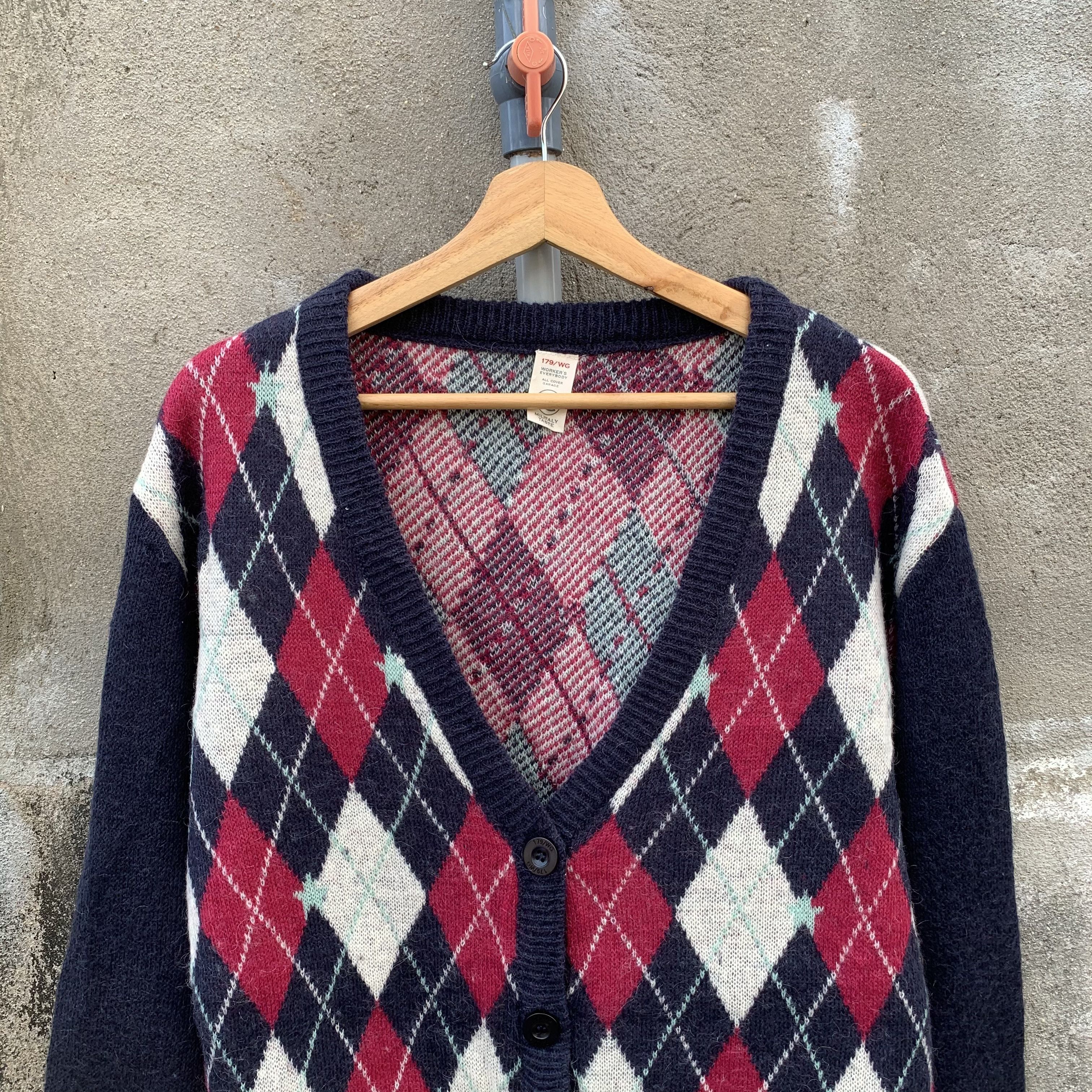 Aran Isles Knitwear Argyle Pattern Cardigan Sweater Medium Size Size US M / EU 48-50 / 2 - 5 Thumbnail