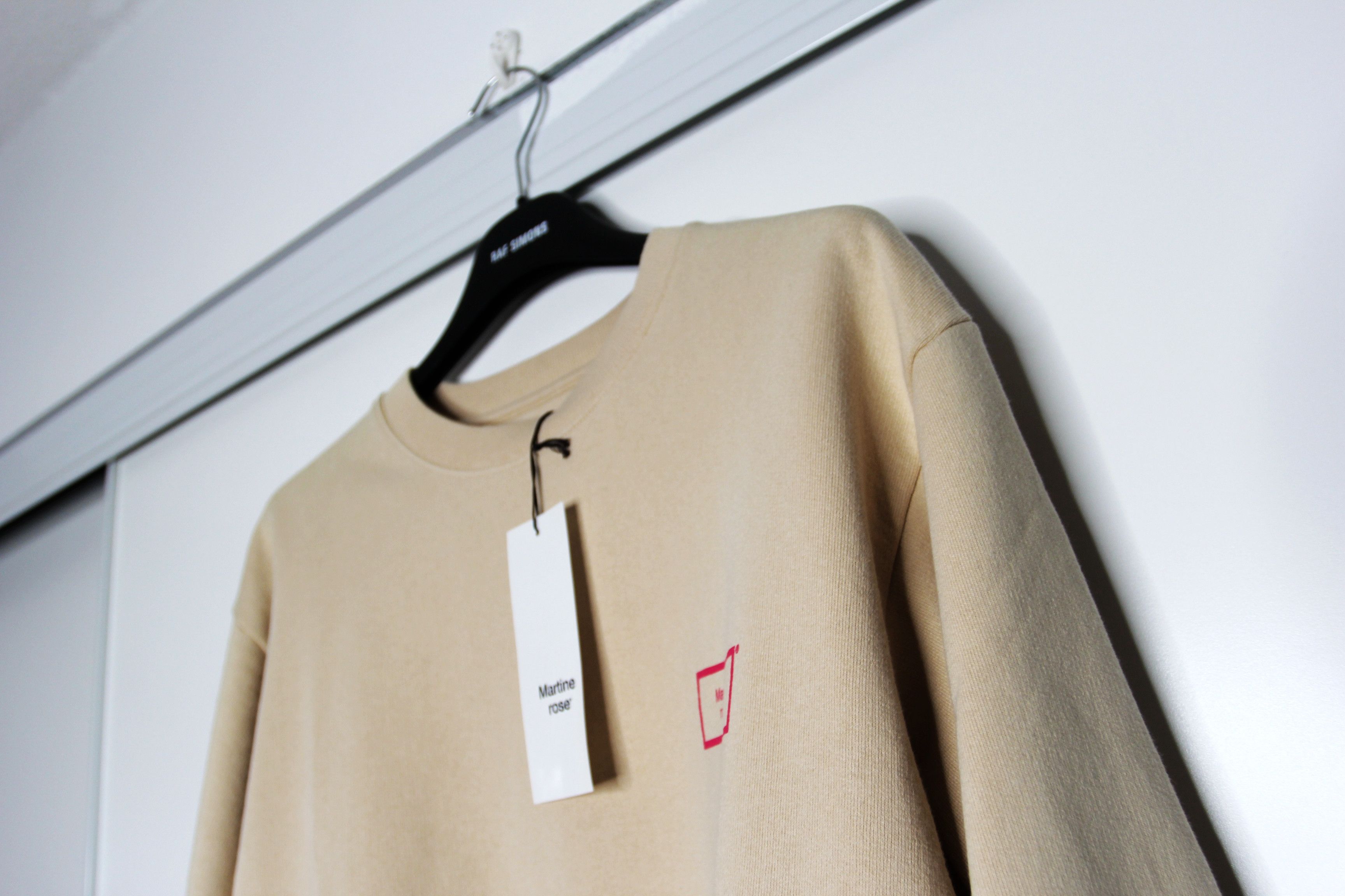 Martine Rose BNWT SS22 MARTINE ROSE CLASSIC CREW STONE SWEATSHIRT M Size US M / EU 48-50 / 2 - 4 Thumbnail