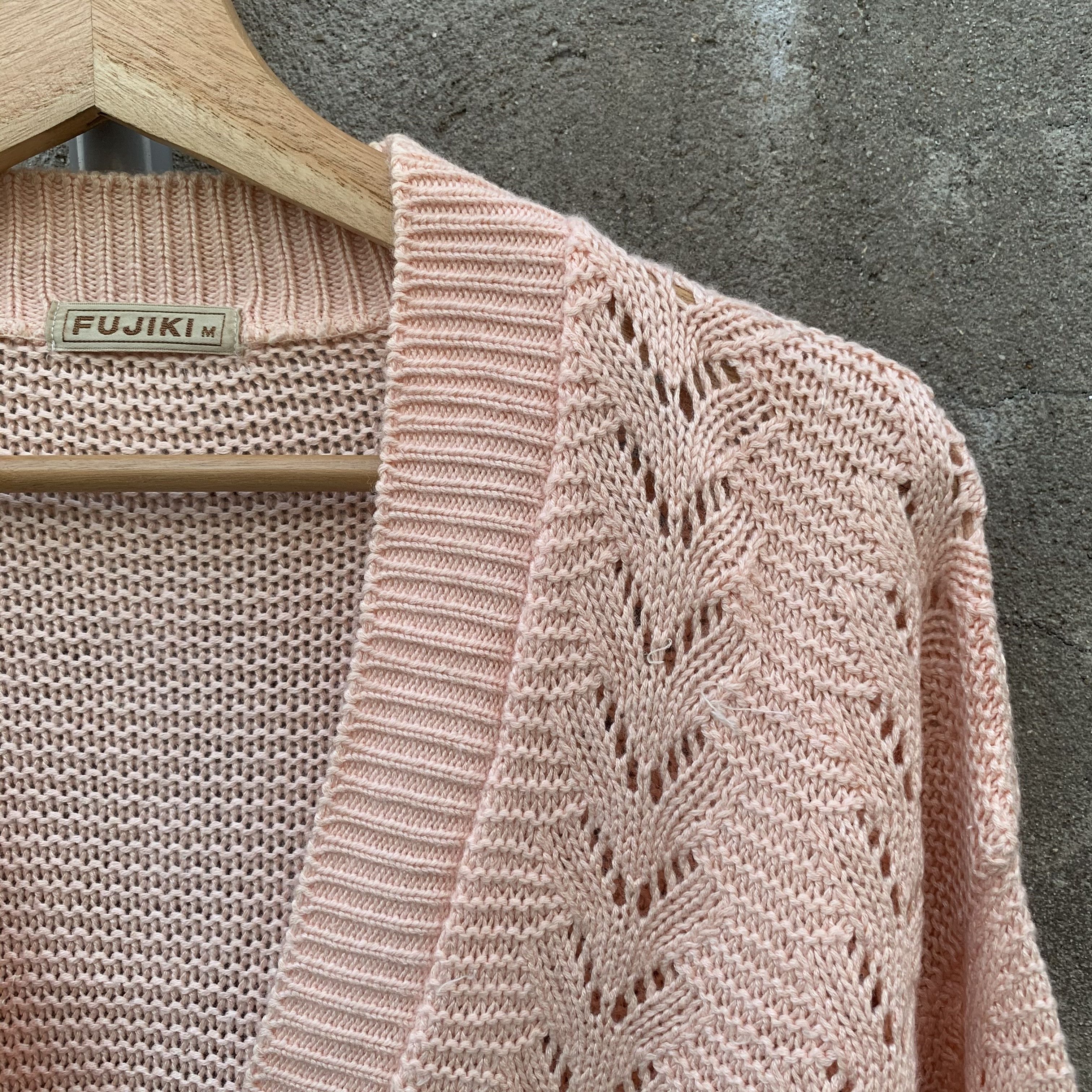 Vintage FUJIKI Knit Ridged Feather Pattern Cardigan Sweater