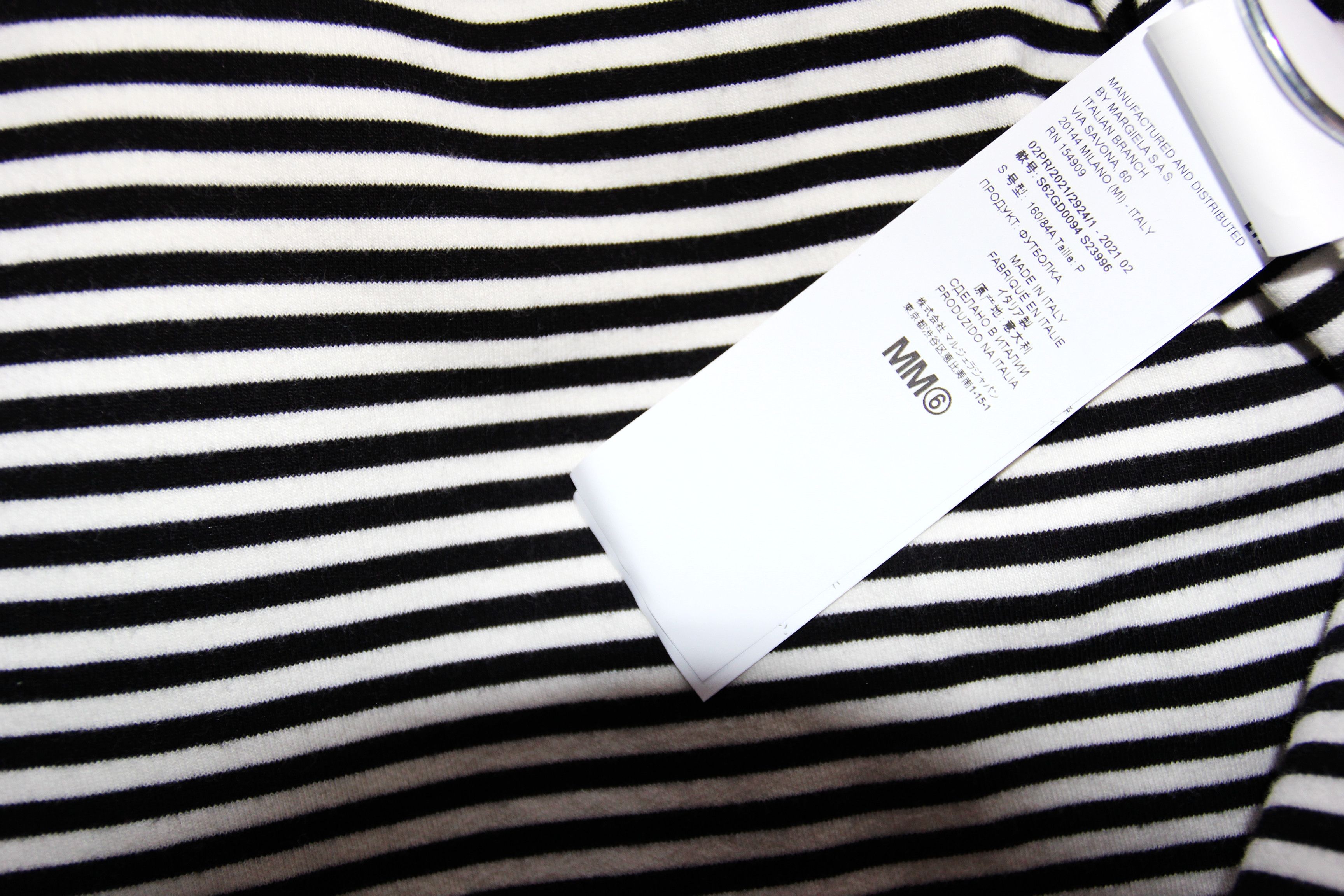 Maison Margiela BNWT AW21 MM6 MAISON MARGIELA REVERSIBLE TSHIRT S Size S / US 4 / IT 40 - 18 Thumbnail