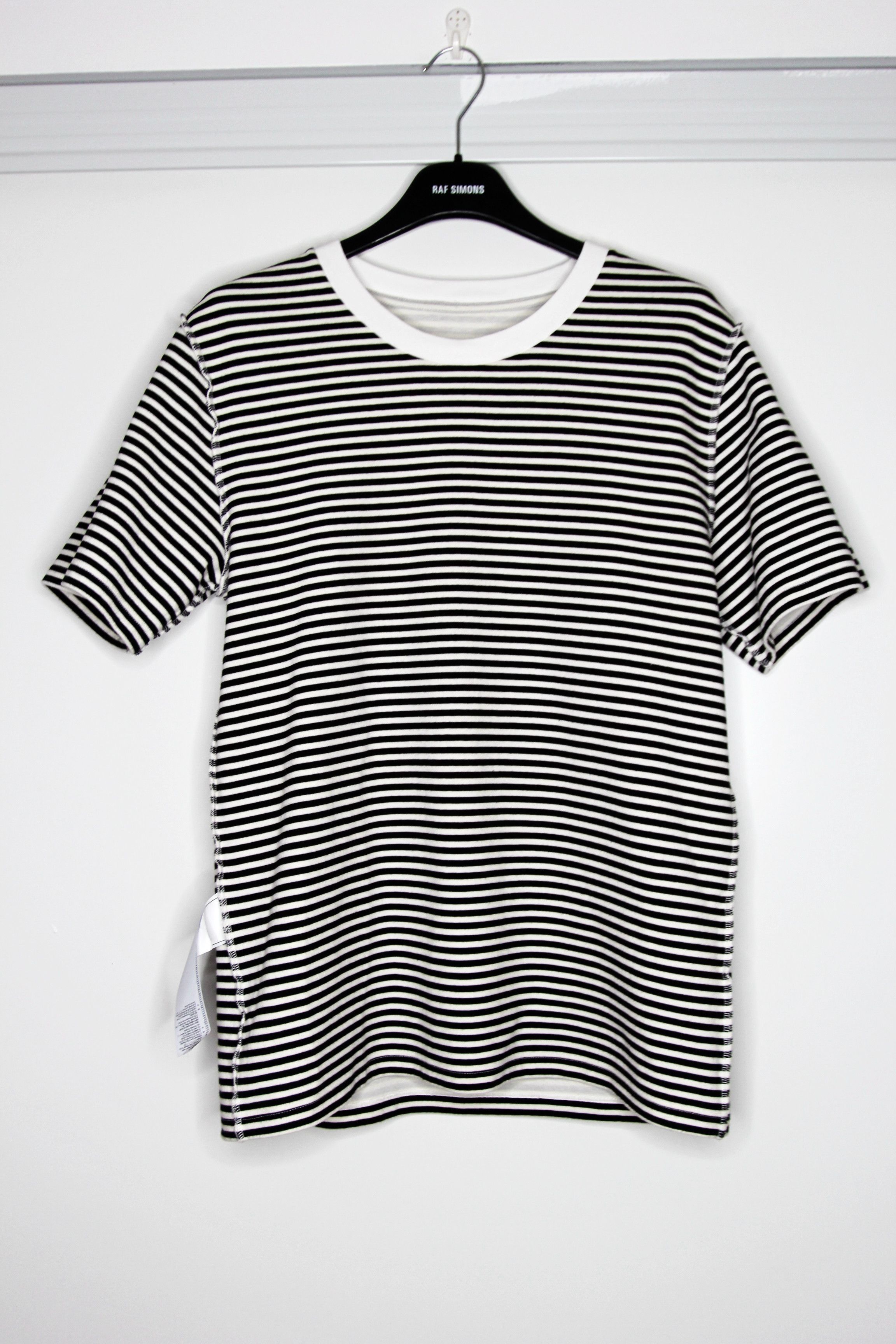 Maison Margiela BNWT AW21 MM6 MAISON MARGIELA REVERSIBLE TSHIRT S Size S / US 4 / IT 40 - 10 Thumbnail