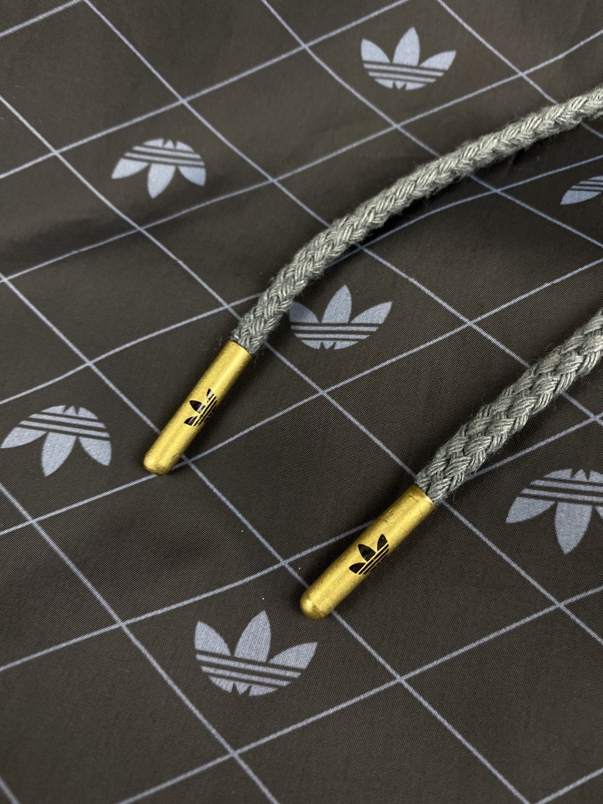 Adidas Mens Vintage Adidas Monogram Logo Zip Hoodie Jacket Size XL Size US XL / EU 56 / 4 - 5 Thumbnail