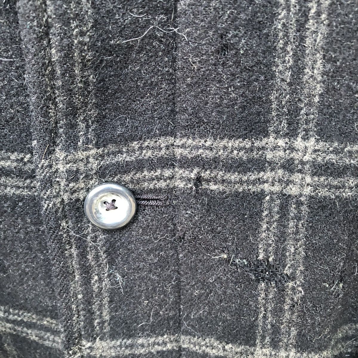 Vintage Vintage Woolrich Tartan Wool Jacket Size US M / EU 48-50 / 2 - 4 Thumbnail