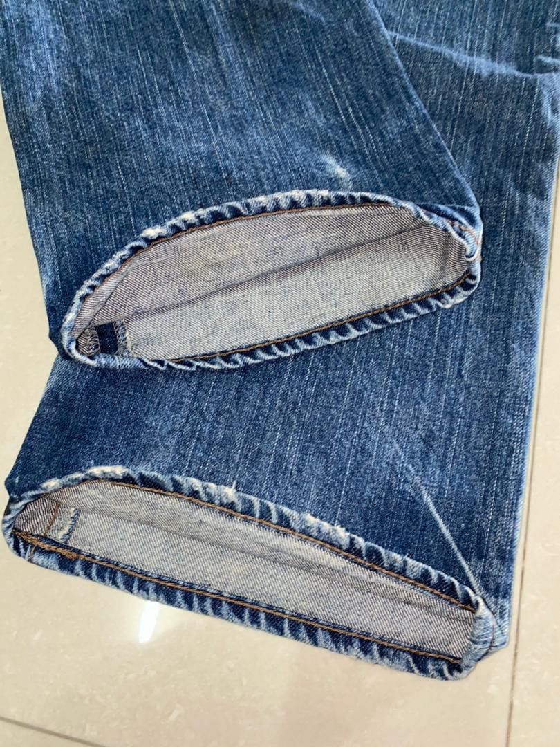 NO ID Japan Distressed Jeans