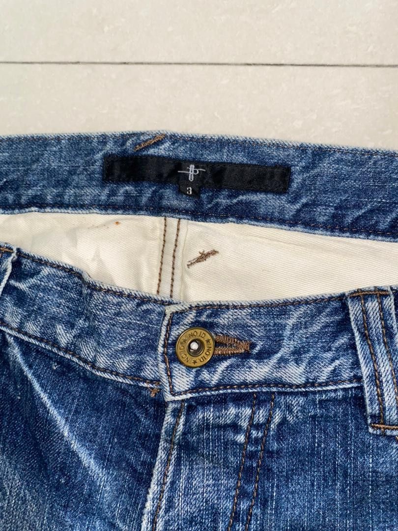 NO ID Japan Distressed Jeans