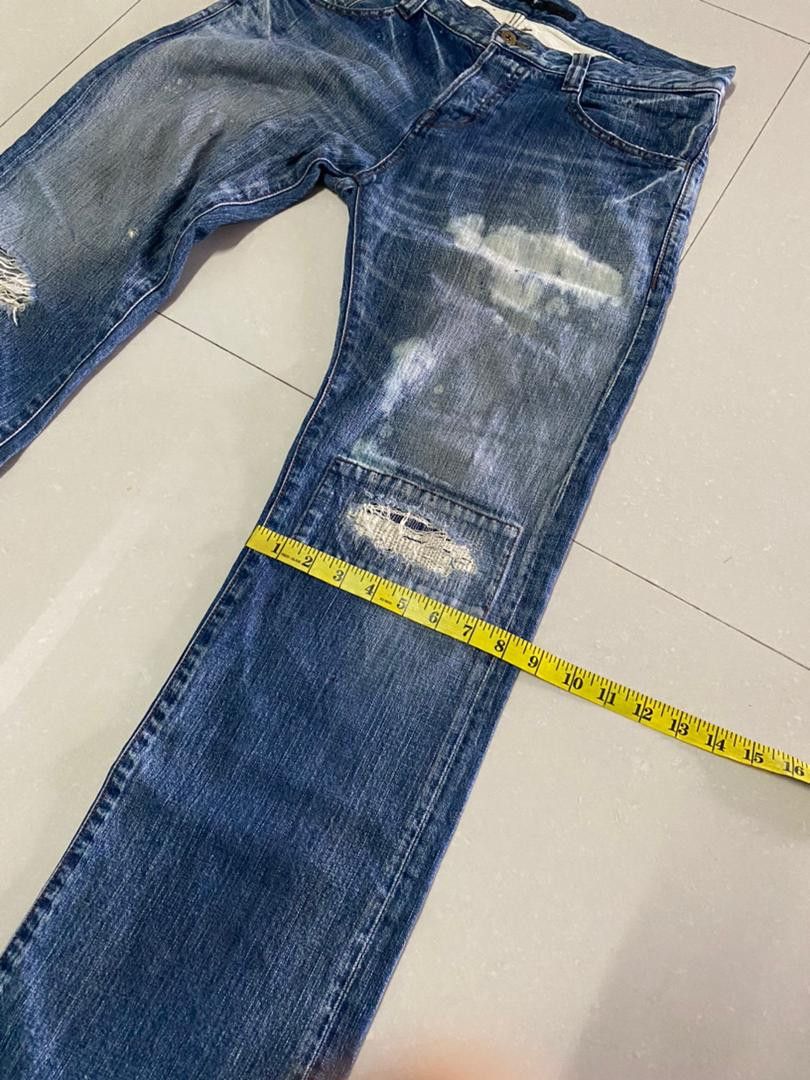 NO ID Japan Distressed Jeans