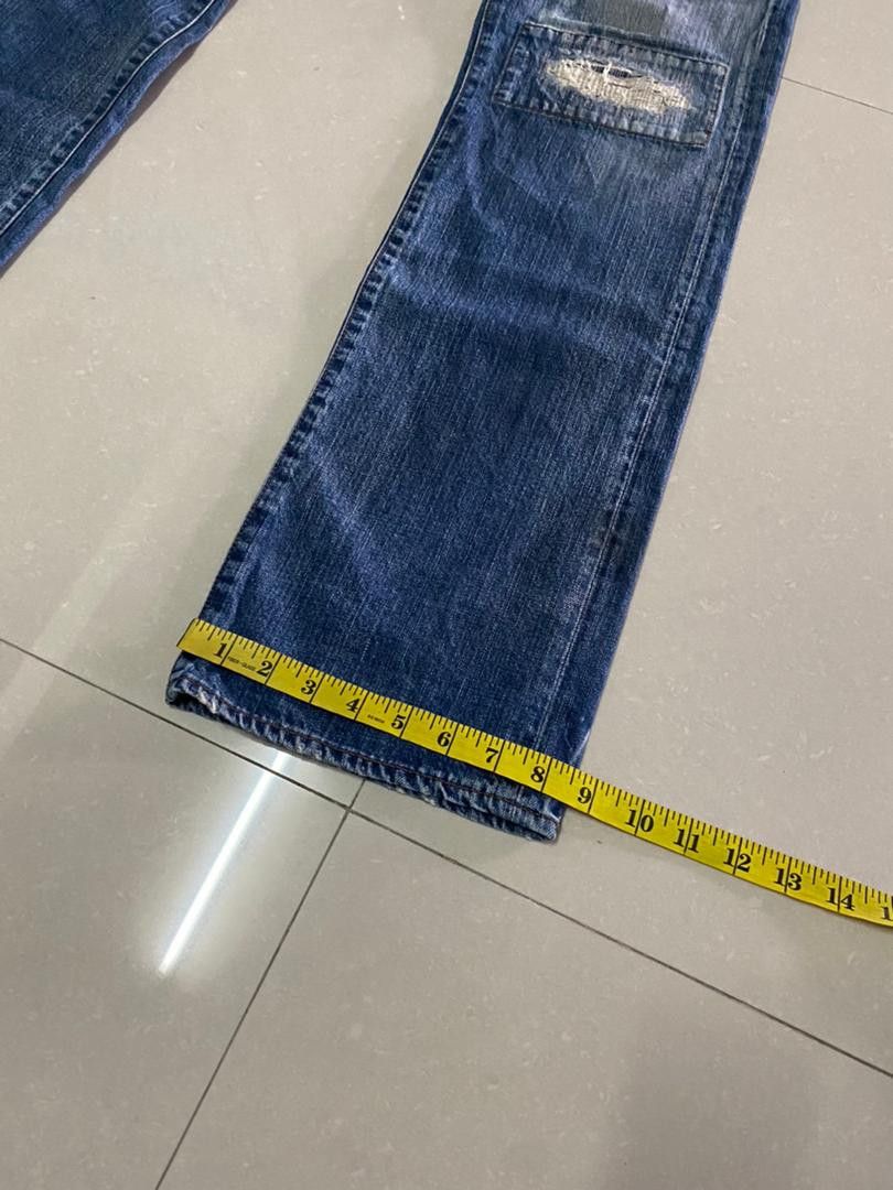 NO ID Japan Distressed Jeans
