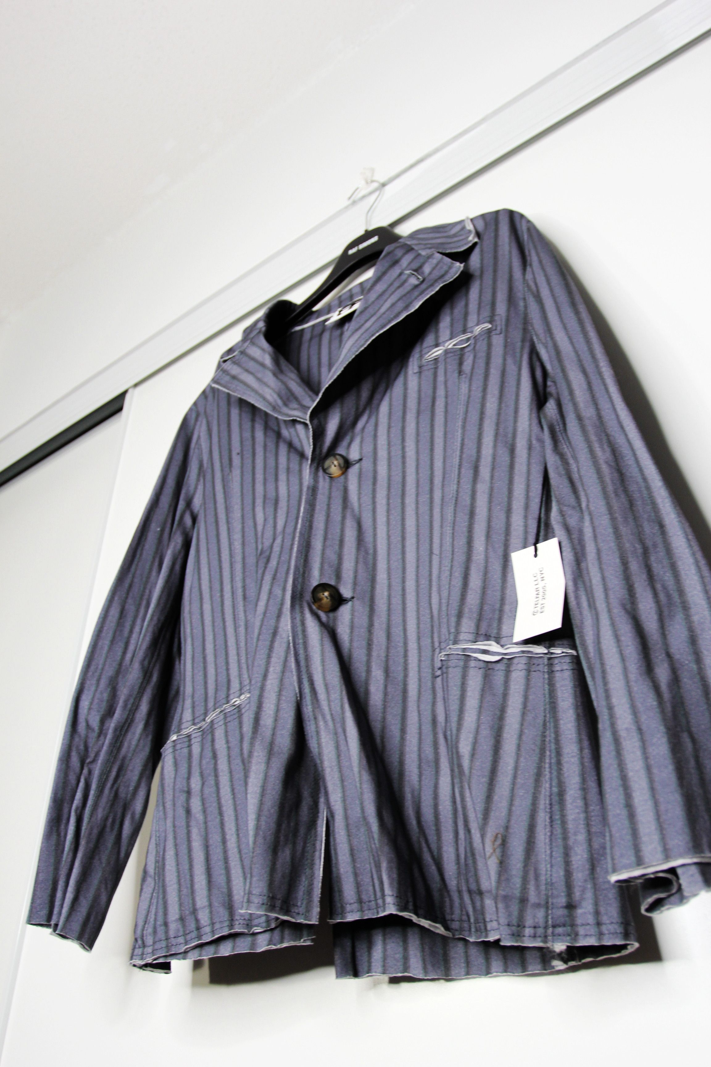 Telfar BNWT AW20 TELFAR RAW-CUT STRIPED JACKET M Size US M / EU 48-50 / 2 - 7 Thumbnail