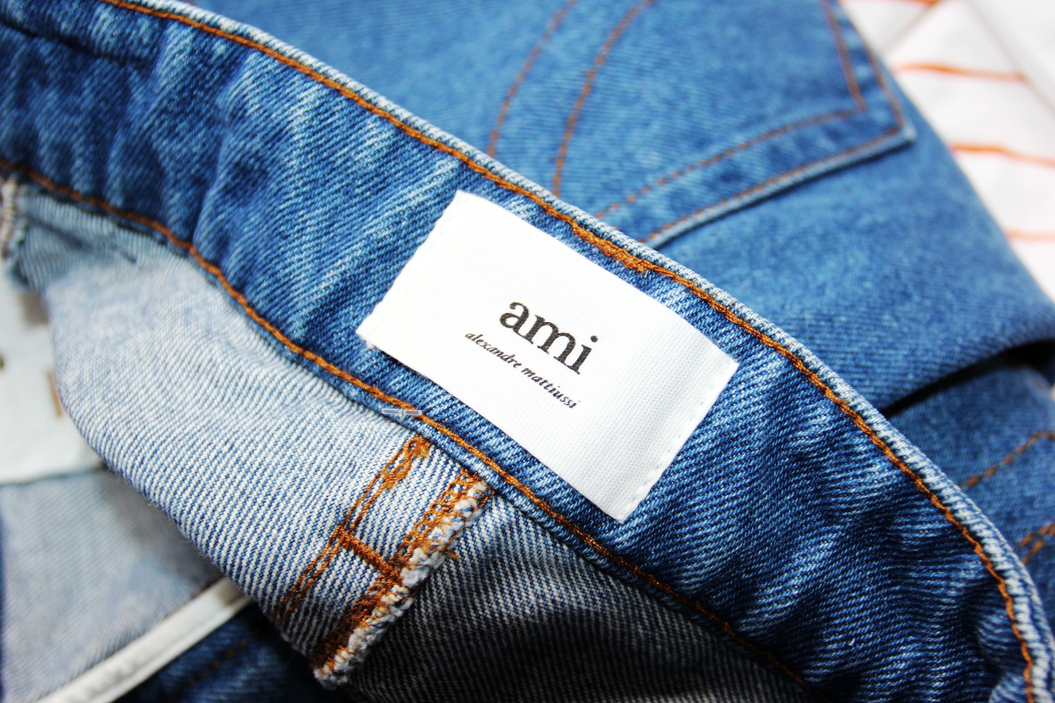 AMI BNWT AW21 AMI BLUE MID-WASHED JEANS 34 Size US 34 / EU 50 - 8 Thumbnail