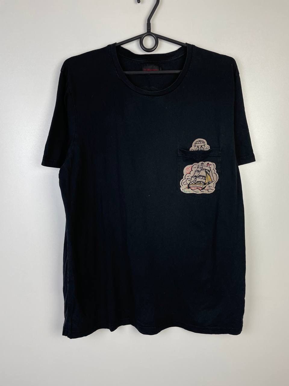 Dr. Martens Dr. Martens vintage t-shirt size L Size US L / EU 52-54 / 3 - 1 Thumbnail
