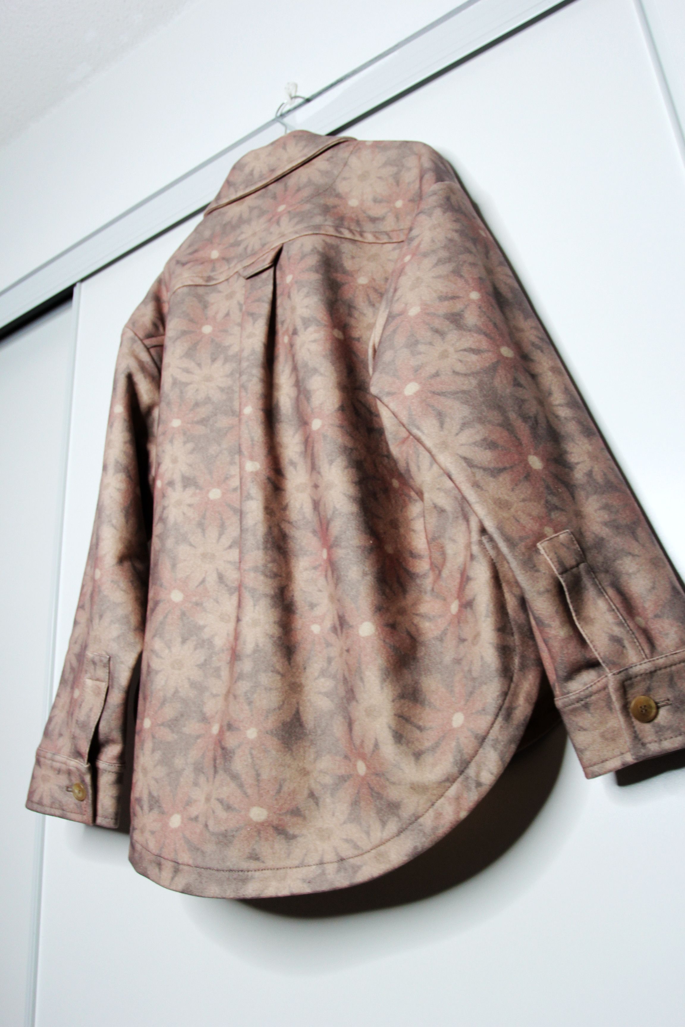 Jacquemus BNWT AW21 JACQUEMUS LE BLOUSON MONTAGNE JACKET 48 Size US M / EU 48-50 / 2 - 9 Thumbnail