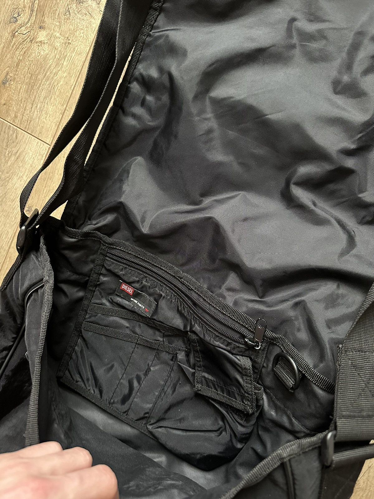 Diesel × Vintage Vintage Diesel y2k Printed Logo Shoulder Bag Size ONE SIZE - 7 Thumbnail