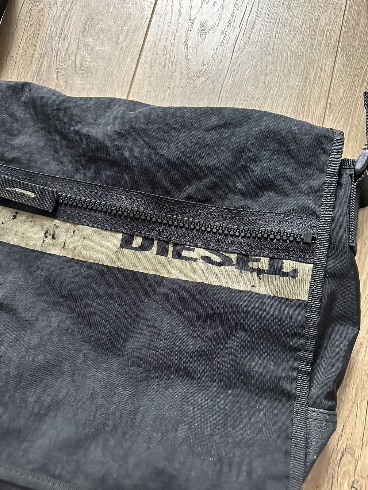 Diesel × Vintage Vintage Diesel y2k Printed Logo Shoulder Bag Size ONE SIZE - 4 Thumbnail