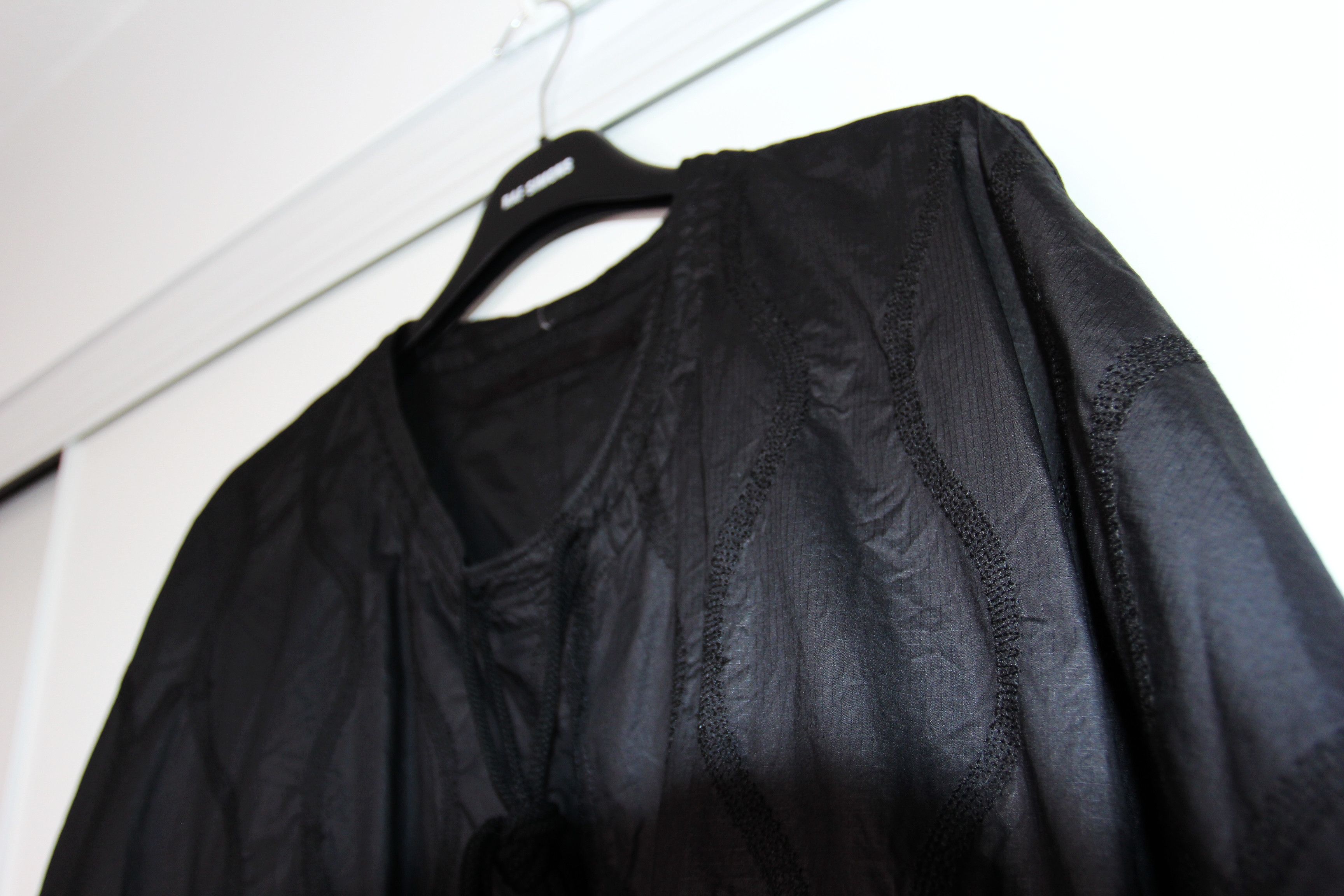 Julius BNWT SS21 JULIUS "MAMUTHONES" EMBROIDERED DRAWSTRING TOP 2 Size US M / EU 48-50 / 2 - 4 Thumbnail