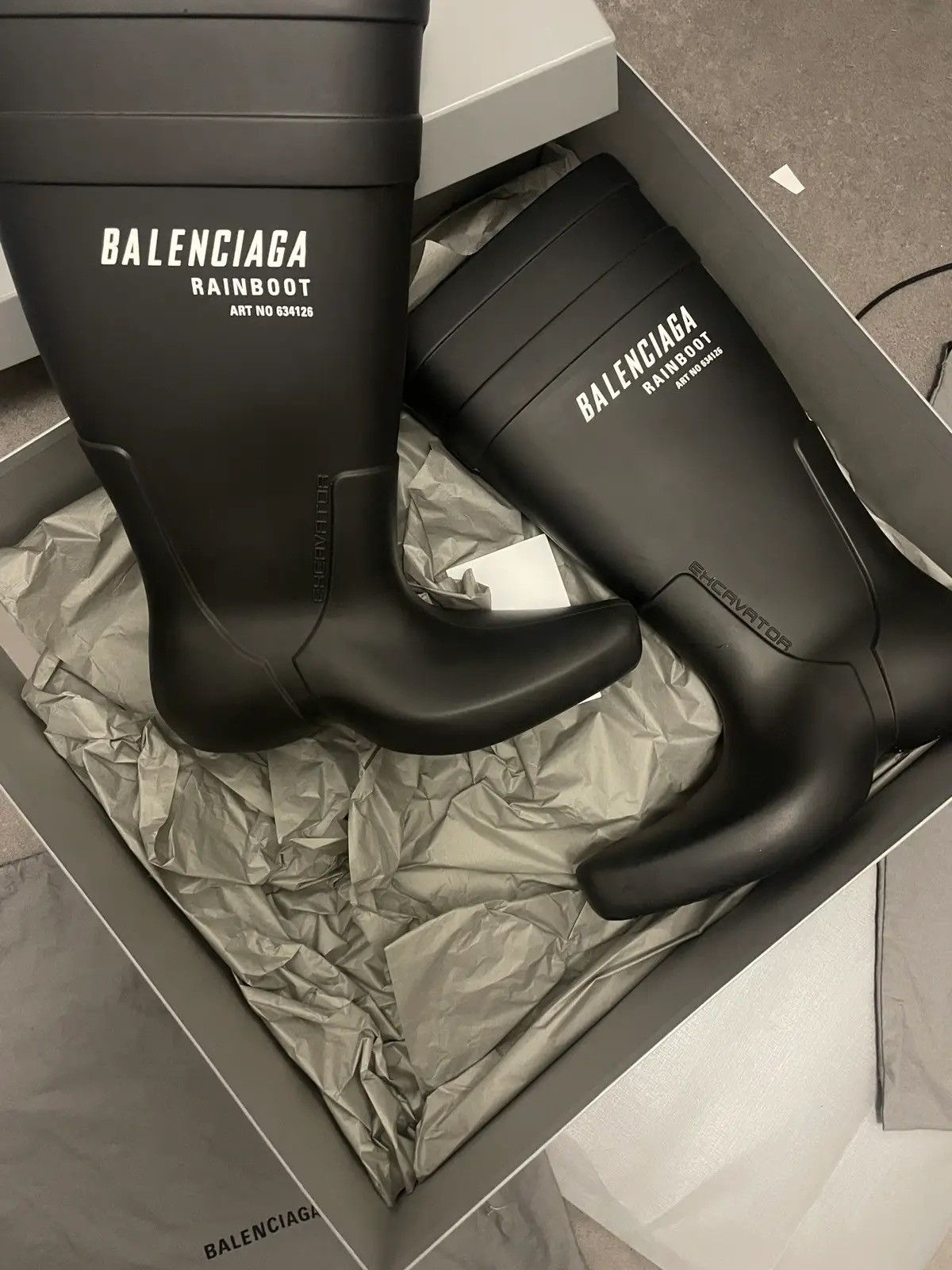 Balenciaga Balenciaga Excavator Boot Size 44 (US 11) Size US 11 / EU 44 - 2 Thumbnail
