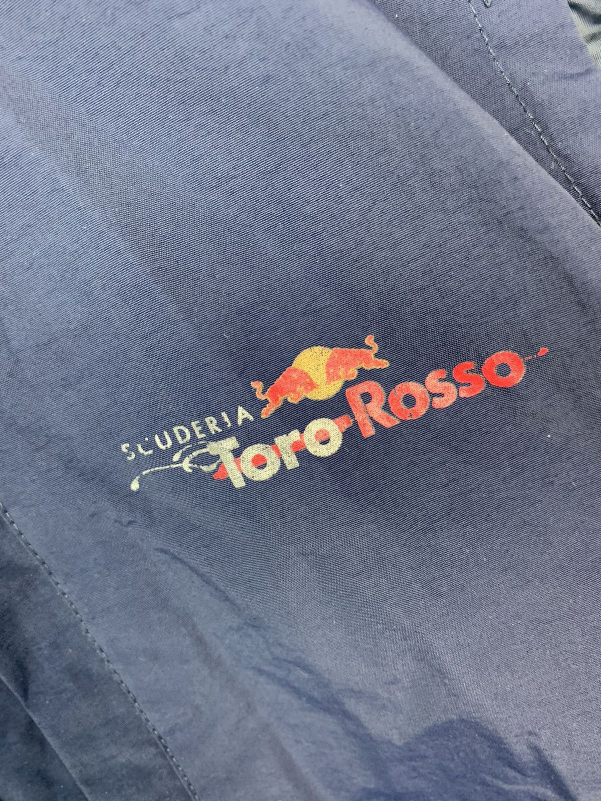 Red Bull Vintage Red Bull Toro Rosso Racing Vest Jacket Size US S / EU 44-46 / 1 - 6 Thumbnail