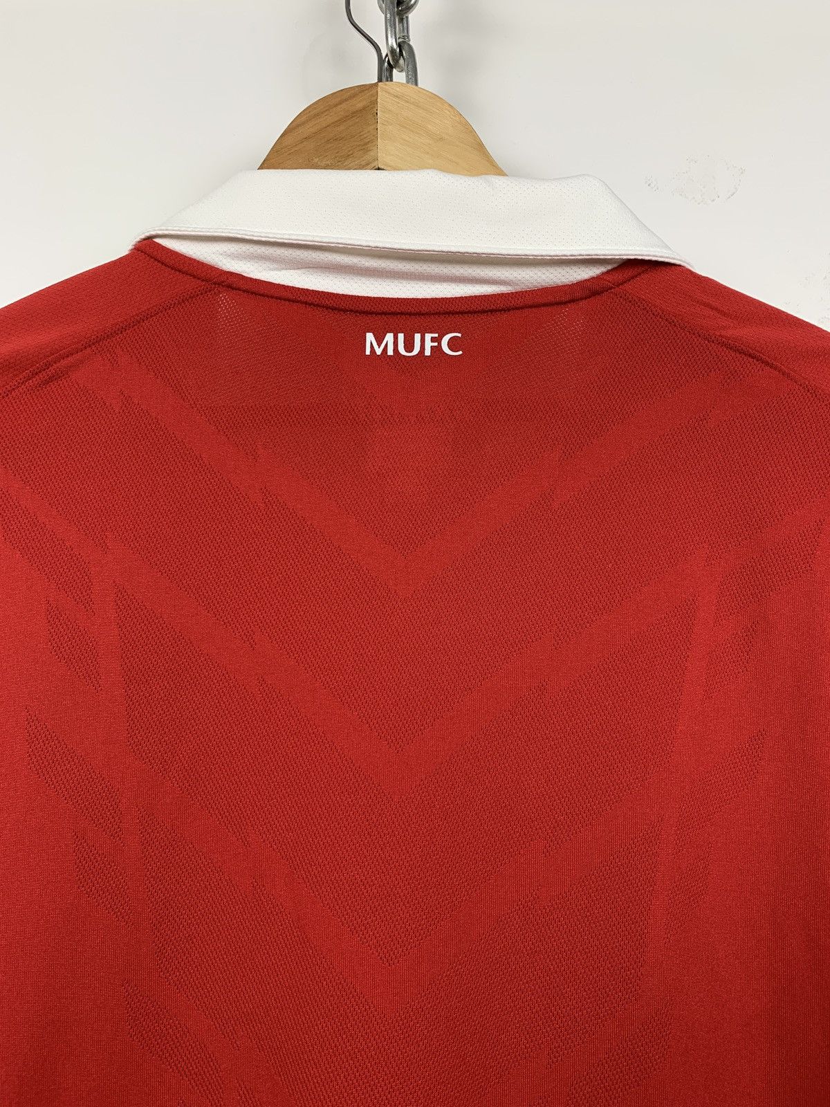 Nike 2010/11 Nike Manchester United Home Soccer Jersey Size US L / EU 52-54 / 3 - 16 Thumbnail
