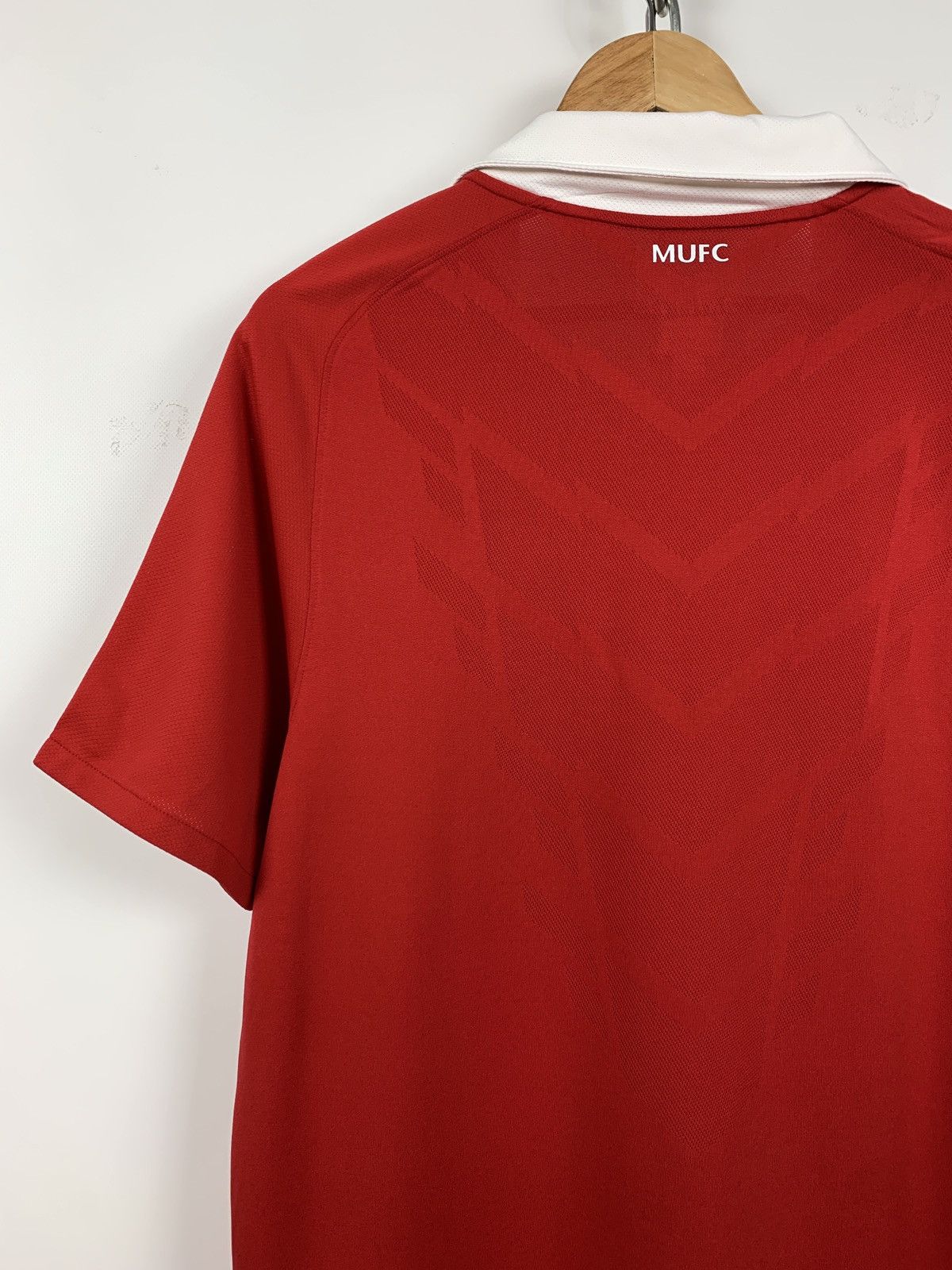 Nike 2010/11 Nike Manchester United Home Soccer Jersey Size US L / EU 52-54 / 3 - 14 Thumbnail