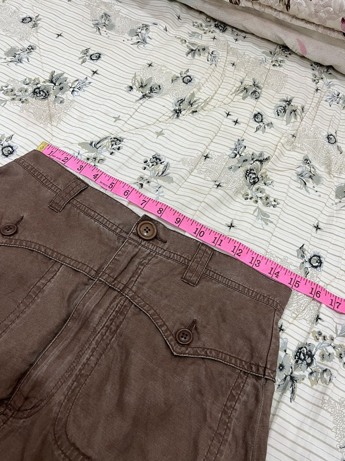 Issey Miyake (ii). ISSEY MIYAKE SUNAO KUWAHARA MULTI POCKETS SHORTS Size 30" / US 8 / IT 44 - 11 Thumbnail