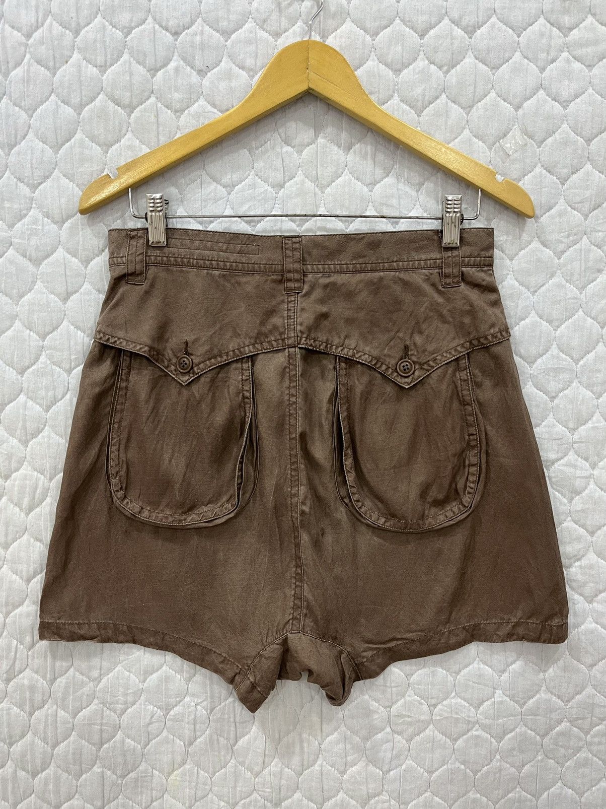 Issey Miyake (ii). ISSEY MIYAKE SUNAO KUWAHARA MULTI POCKETS SHORTS Size 30" / US 8 / IT 44 - 2 Thumbnail