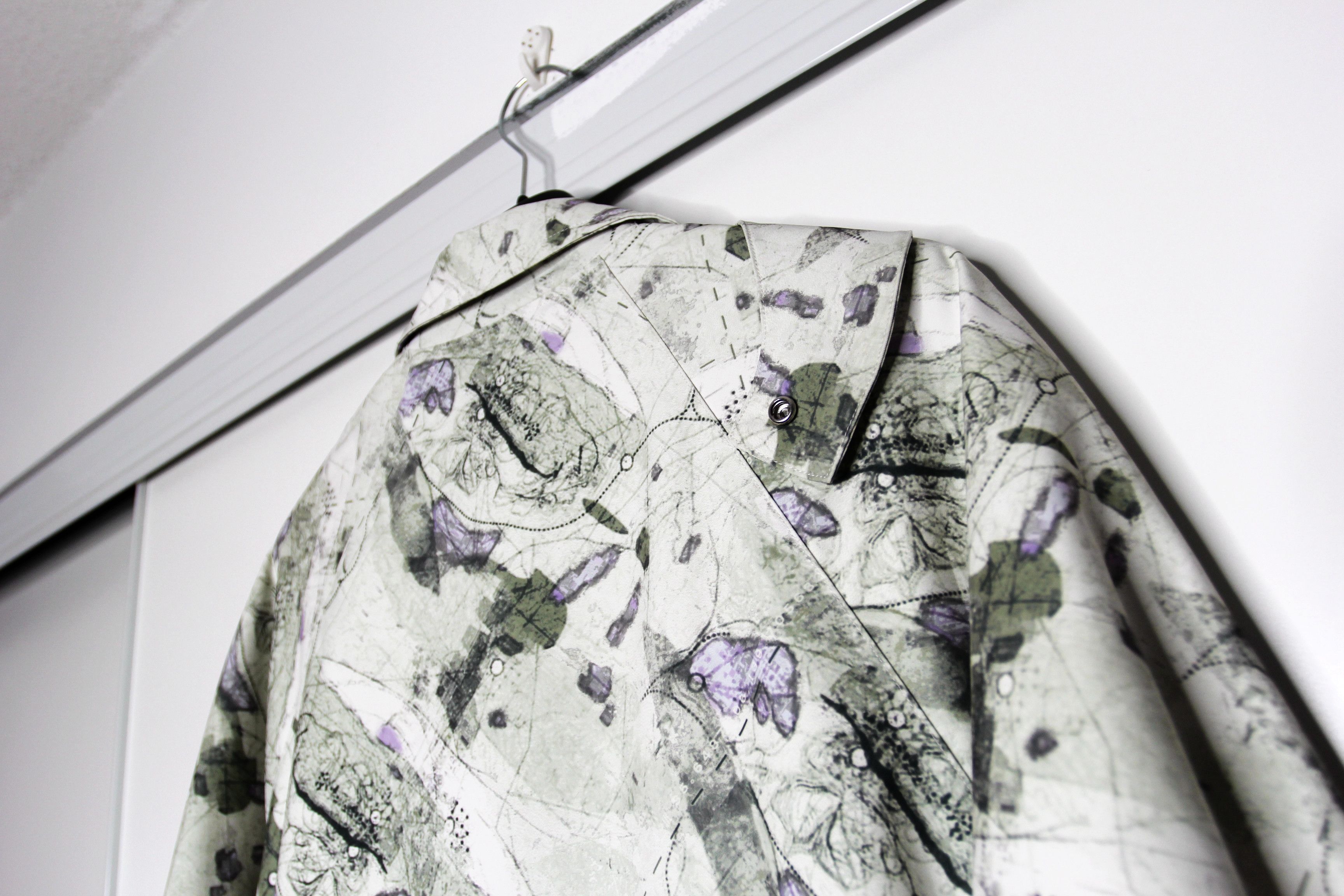 Julius BNWT AW21 NILOS "AZMTH" MAP PRINT PARKA COAT 1 Size US S / EU 44-46 / 1 - 6 Thumbnail