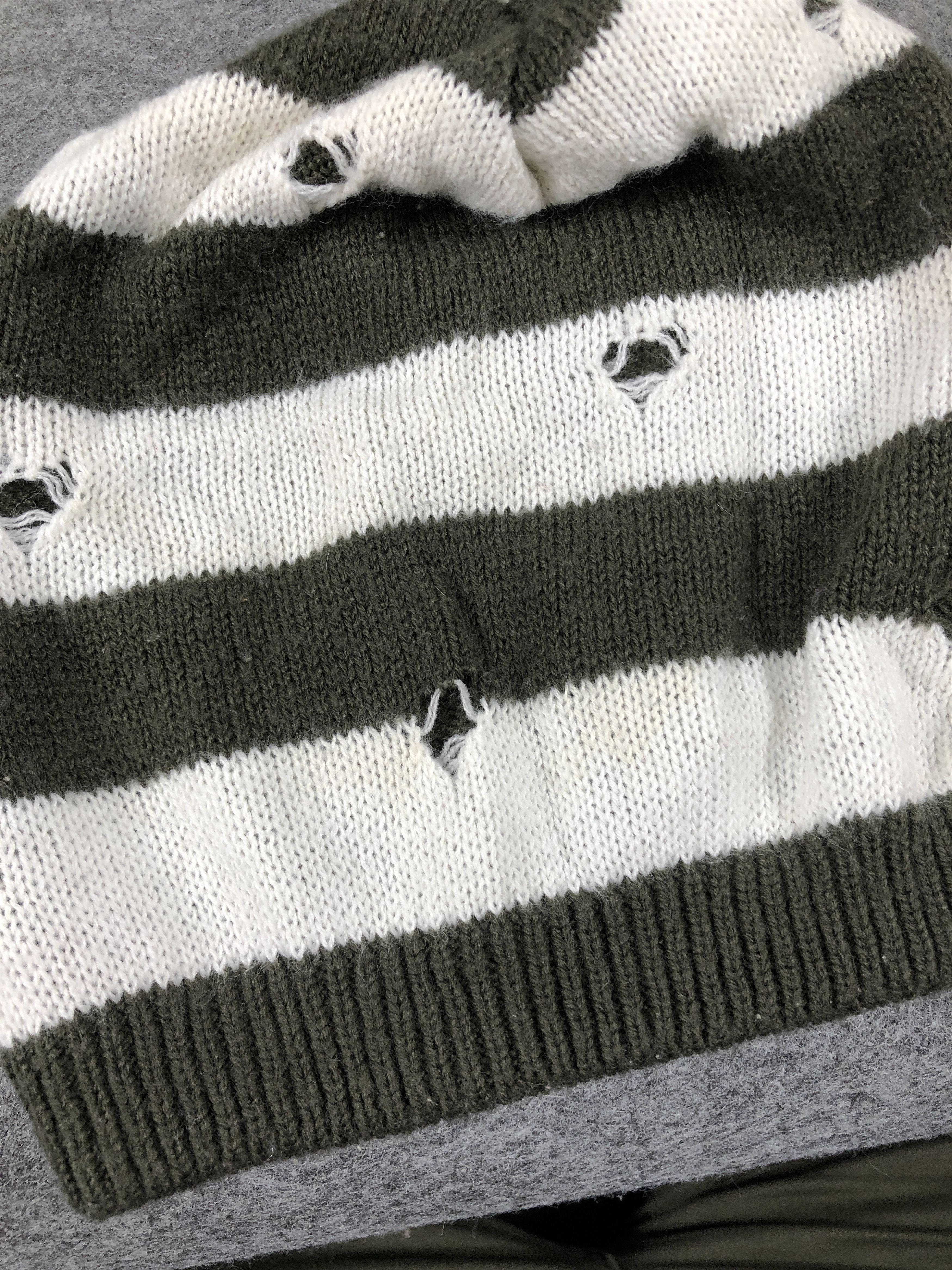 Japanese Brand Vintage Japan Brand Distress Style Beanie/Snow Hat/Snow Cap Size ONE SIZE - 6 Thumbnail