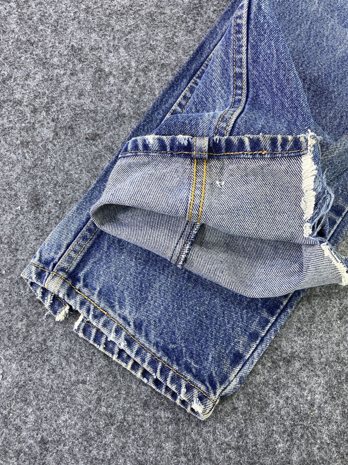 Jean × Levi's × Vintage VINTAGE LEVIS 505 DISTRESSED STONE WASH JEANS - J030 Size US 34 / EU 50 - 8 Thumbnail