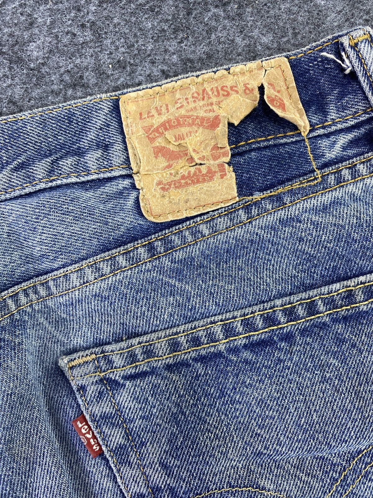 Jean × Levi's × Vintage VINTAGE LEVIS 505 DISTRESSED STONE WASH JEANS - J030 Size US 34 / EU 50 - 10 Thumbnail