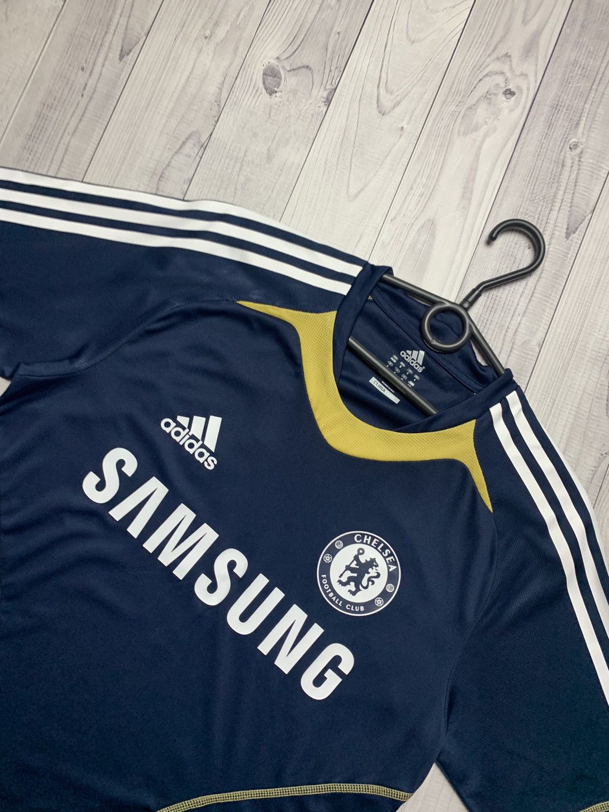 Adidas × Chelsea Soccer × Vintage Vintage Soccer jersey Chelsea adidas size S Size US S / EU 44-46 / 1 - 2 Thumbnail