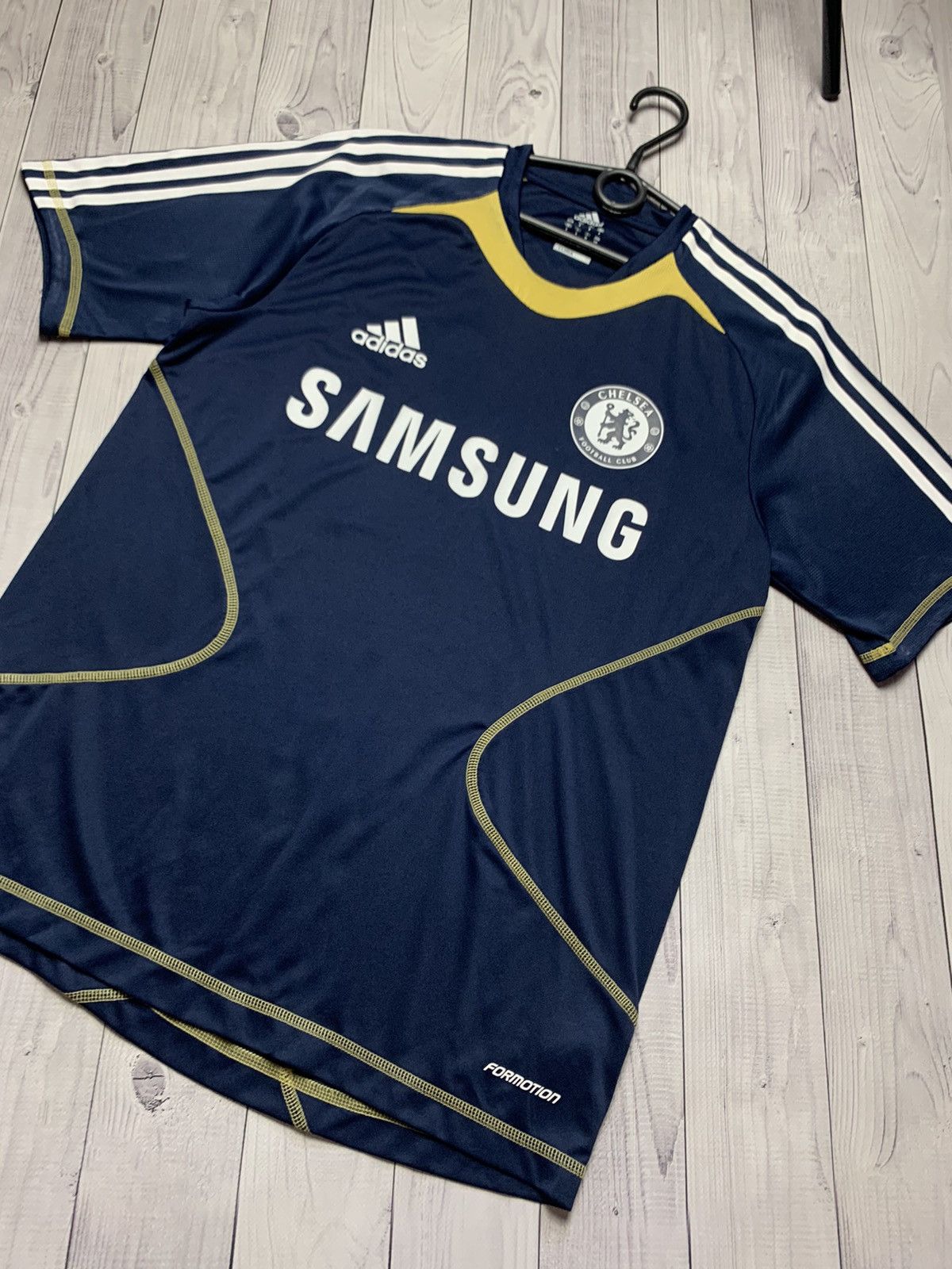 Adidas × Chelsea Soccer × Vintage Vintage Soccer jersey Chelsea adidas size S Size US S / EU 44-46 / 1 - 4 Thumbnail
