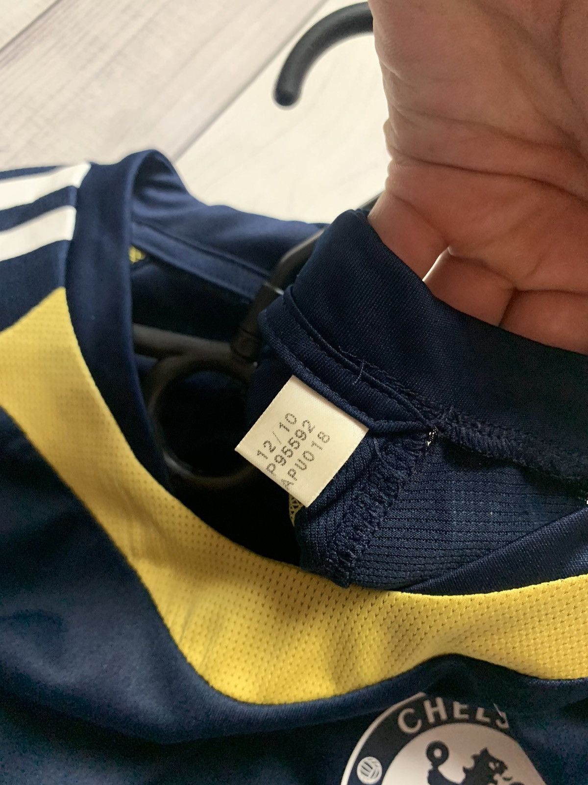 Adidas × Chelsea Soccer × Vintage Vintage Soccer jersey Chelsea adidas size S Size US S / EU 44-46 / 1 - 5 Thumbnail