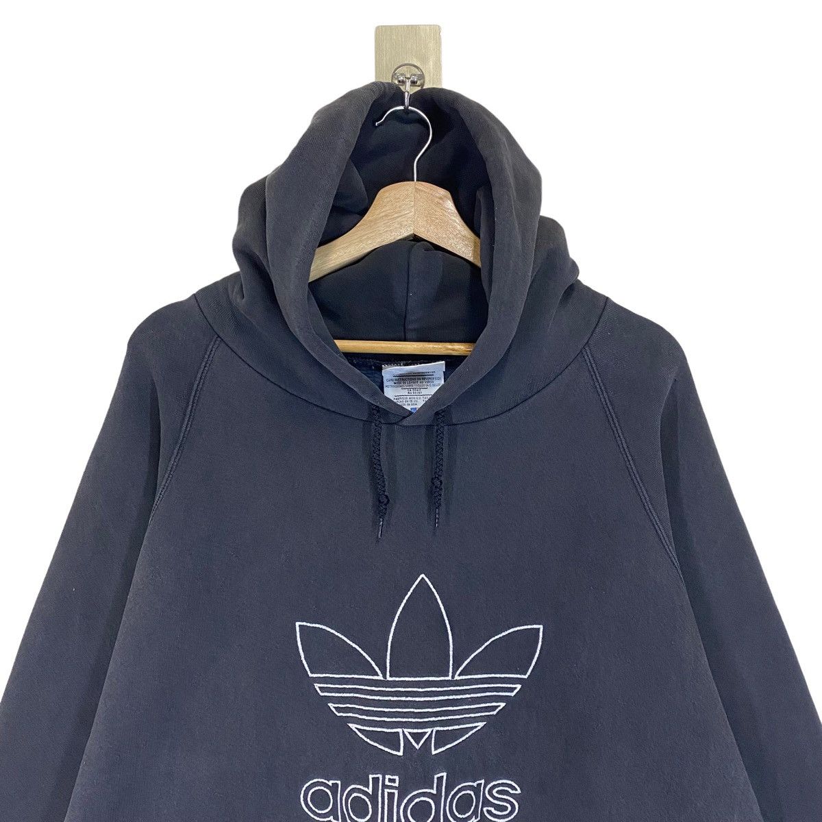 Adidas Vintage 90s Vintage 90s Adidas Big Logo Pullover Hoodies Size US L / EU 52-54 / 3 - 4 Thumbnail