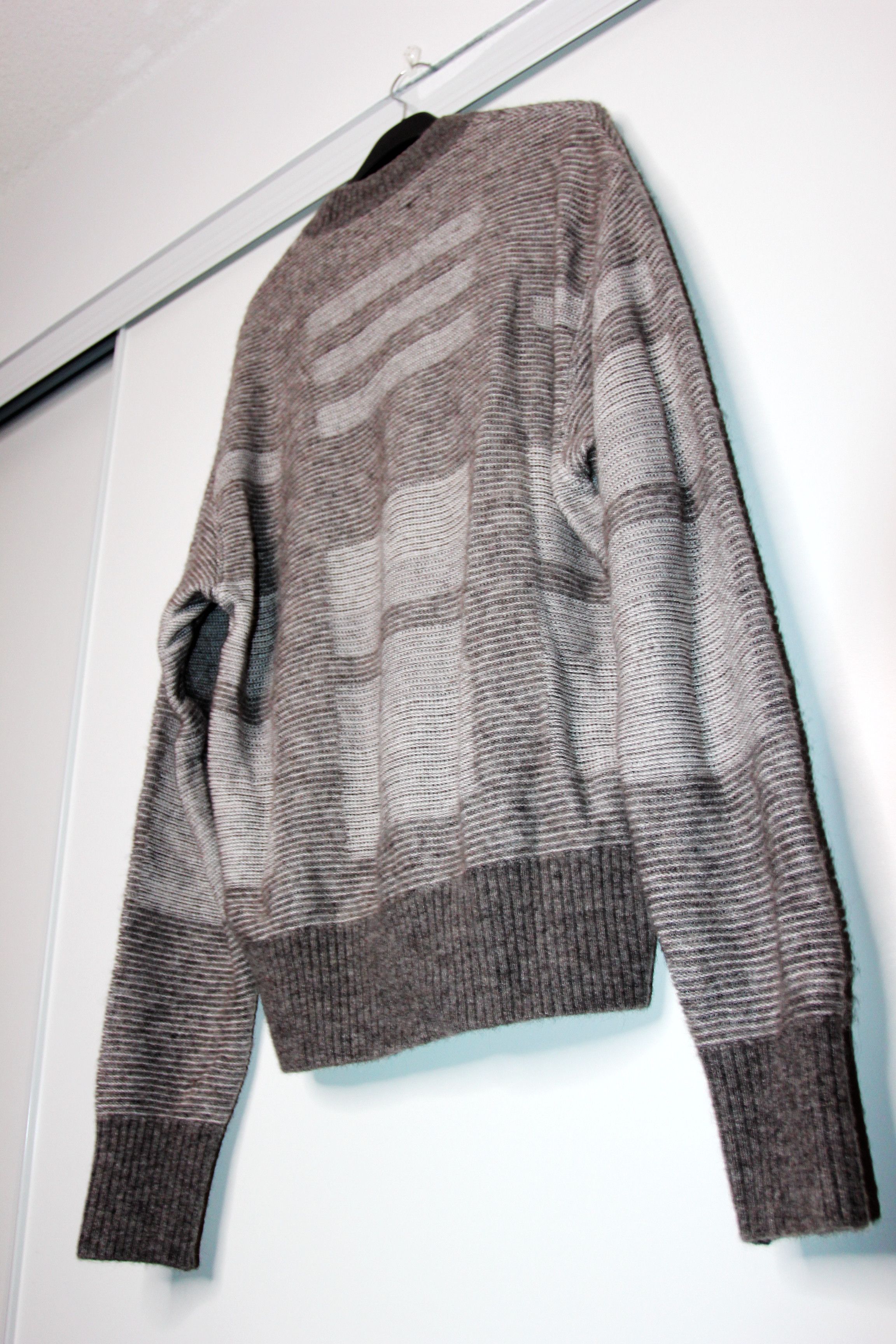 Julius BNWT AW21 JULIUS "RESILIENCE" GEO PATTERN ALPACA SWEATER 3 Size US L / EU 52-54 / 3 - 7 Thumbnail