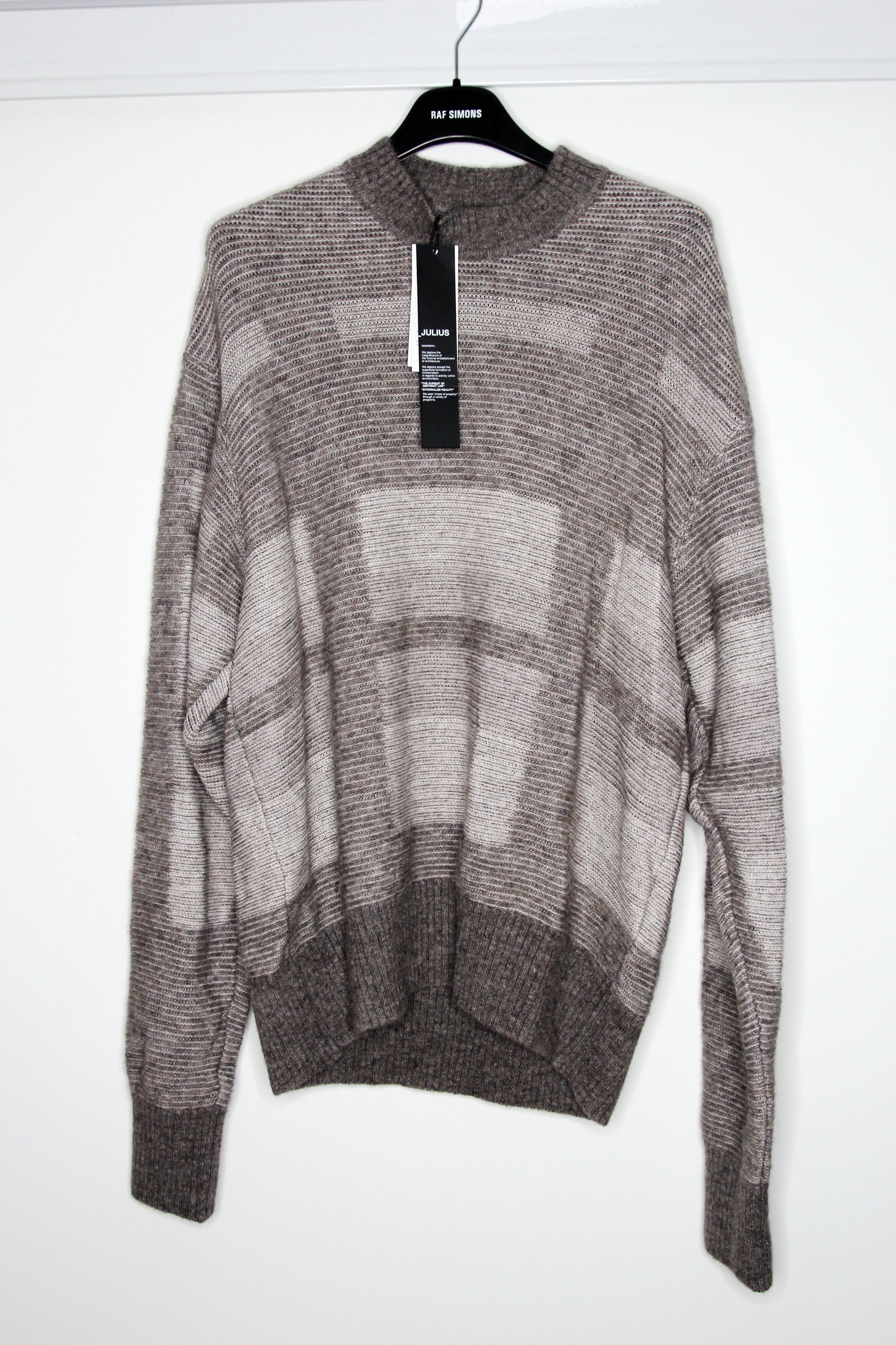 Julius BNWT AW21 JULIUS "RESILIENCE" GEO PATTERN ALPACA SWEATER 3 Size US L / EU 52-54 / 3 - 2 Thumbnail
