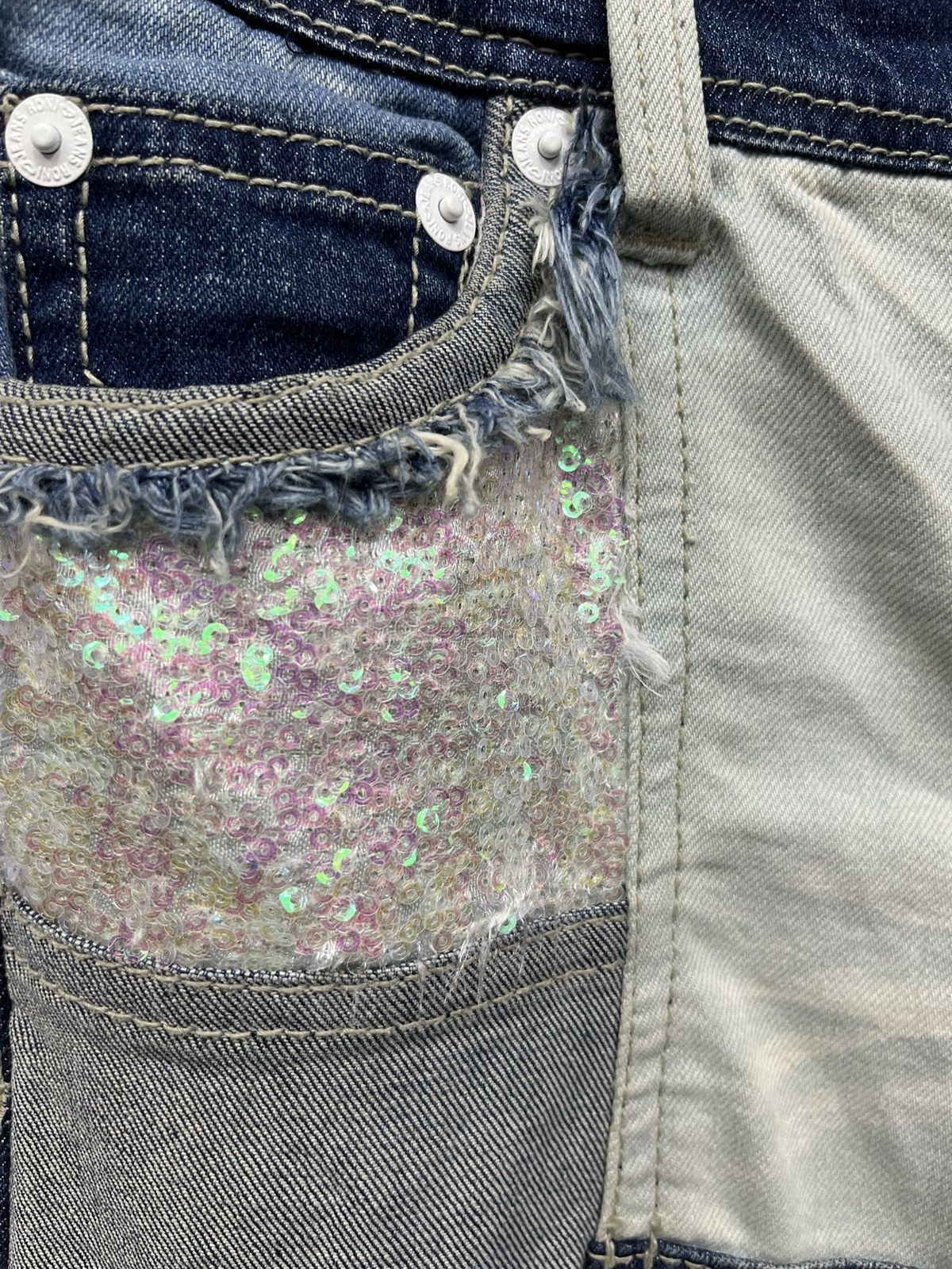 Japanese Brand RONI Sequin Patchwork Blow Out Stretch Denim Cropped Style Size 25" / US 0 / IT 36 - 6 Thumbnail