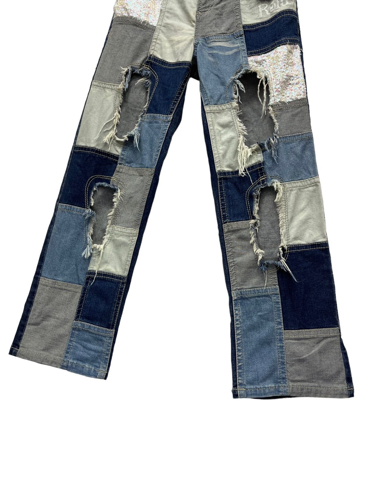 Japanese Brand RONI Sequin Patchwork Blow Out Stretch Denim Cropped Style Size 25" / US 0 / IT 36 - 3 Thumbnail