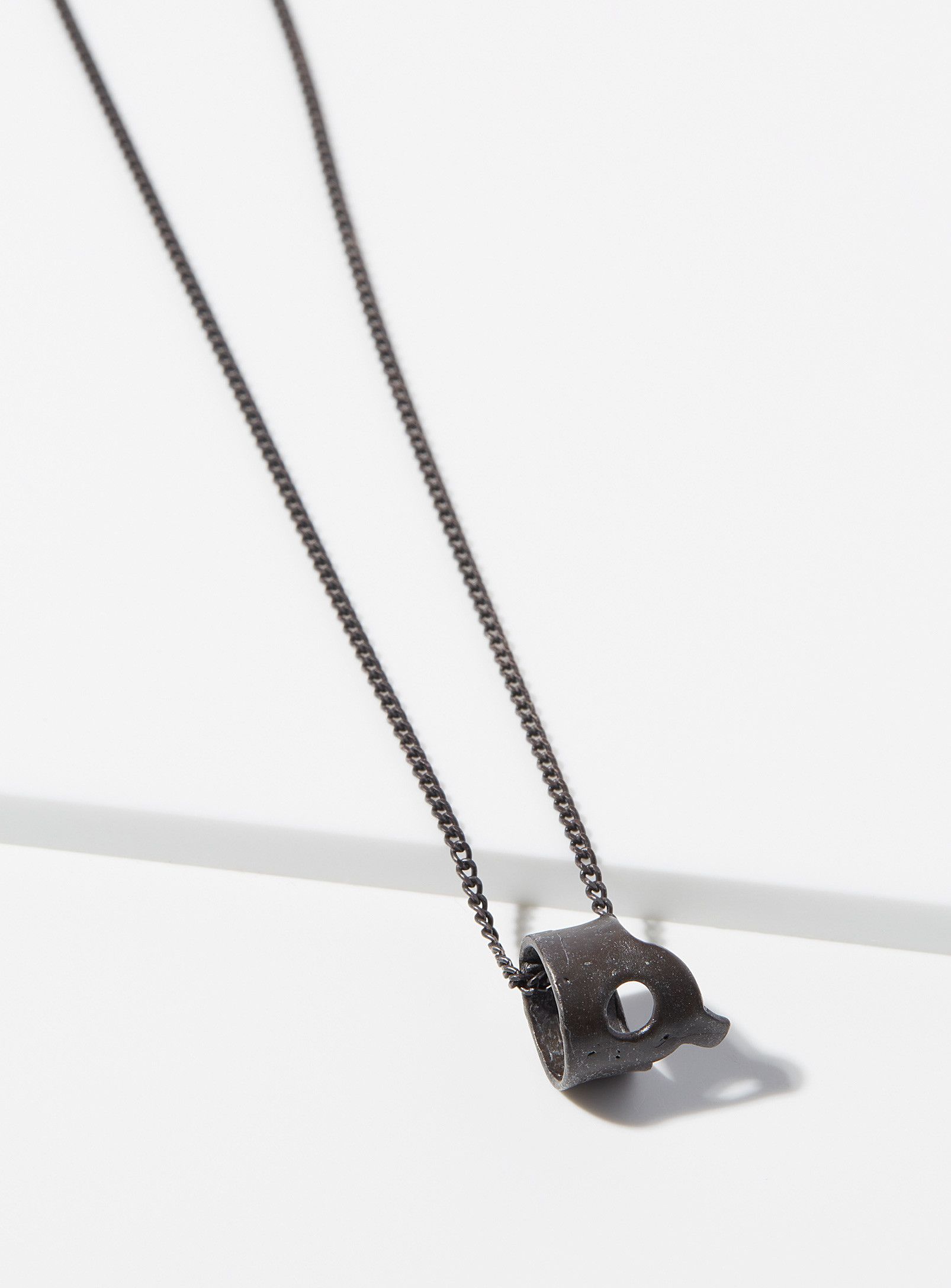 Julius BNWT SS21 JULIUS SMALL SCULPTURAL PENDANT NECKLACE NICKEL Size ONE SIZE - 1 Thumbnail