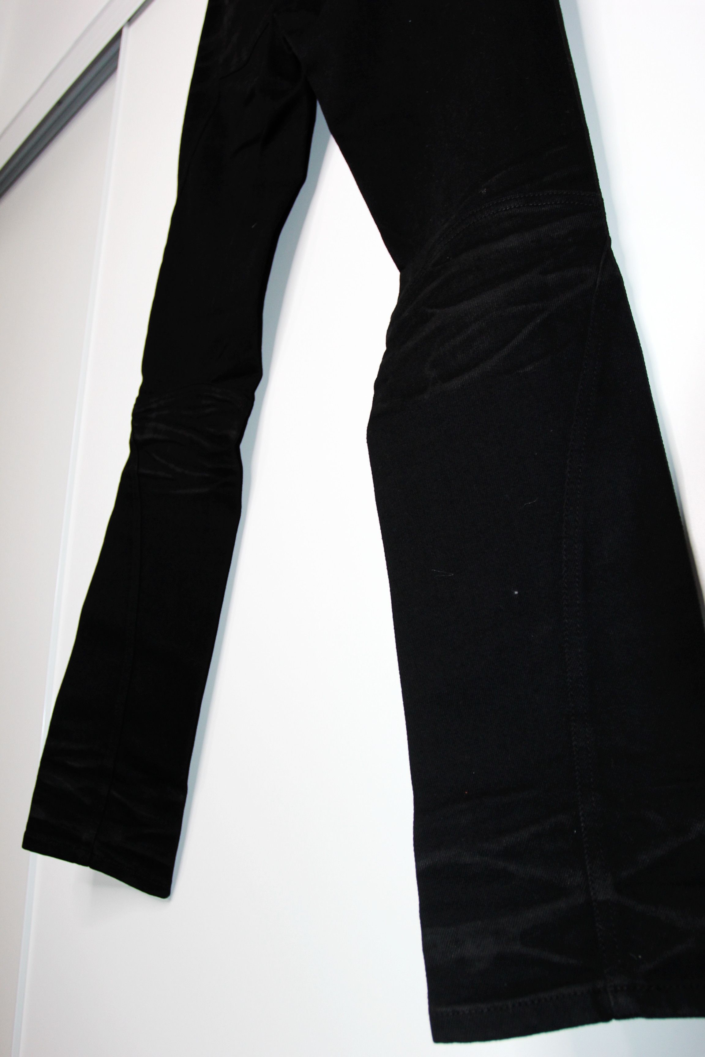 Faith Connexion BNWT AW16 FAITH CONNEXION ZIP COATED DENIM BIKER JEANS 29 Size US 29 - 9 Thumbnail