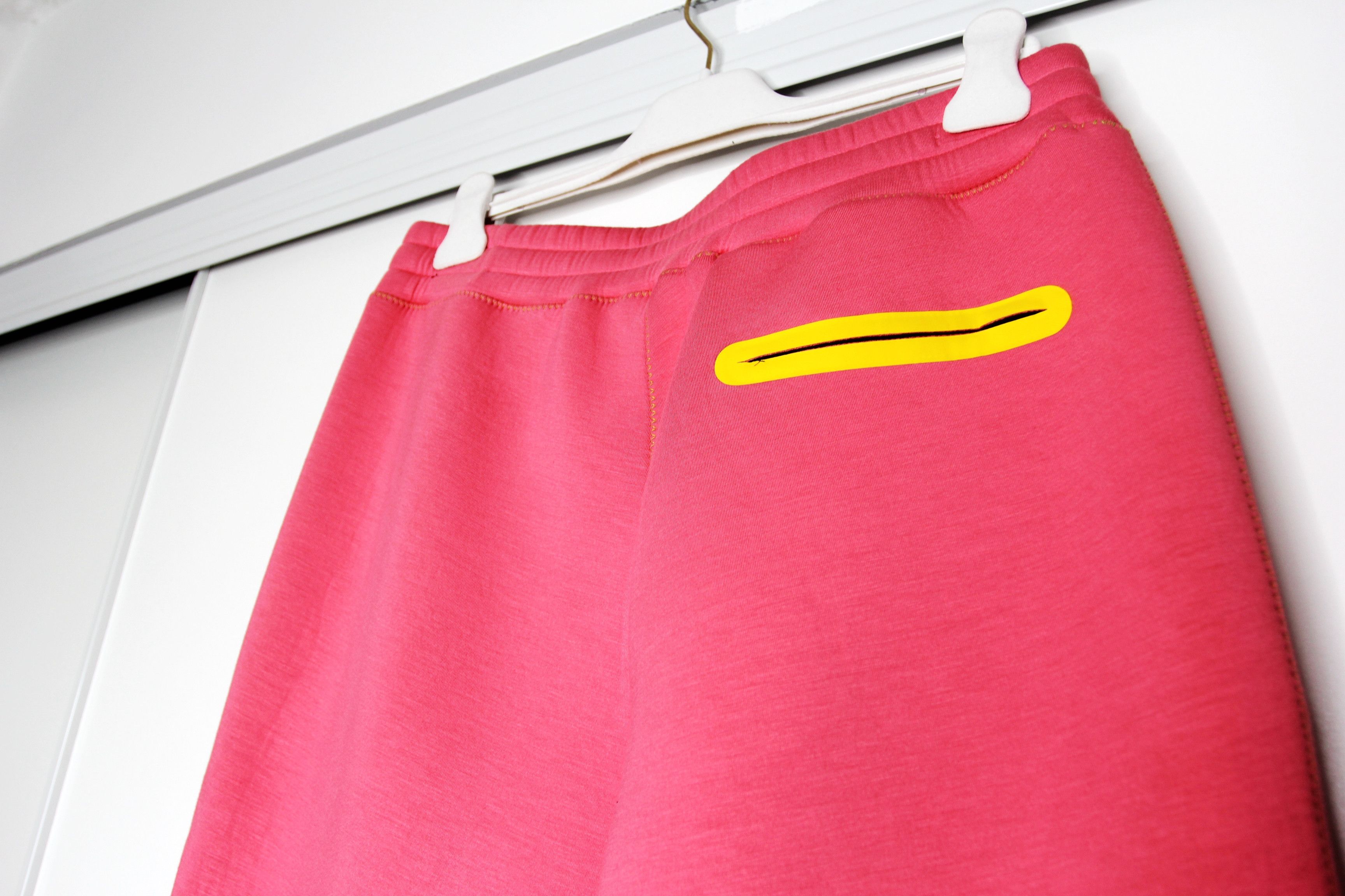 Moschino BNWT SS22 MOSCHINO REFLECTIVE LOGO NEOPRENE SWEATPANTS 48 Size US 32 / EU 48 - 7 Thumbnail
