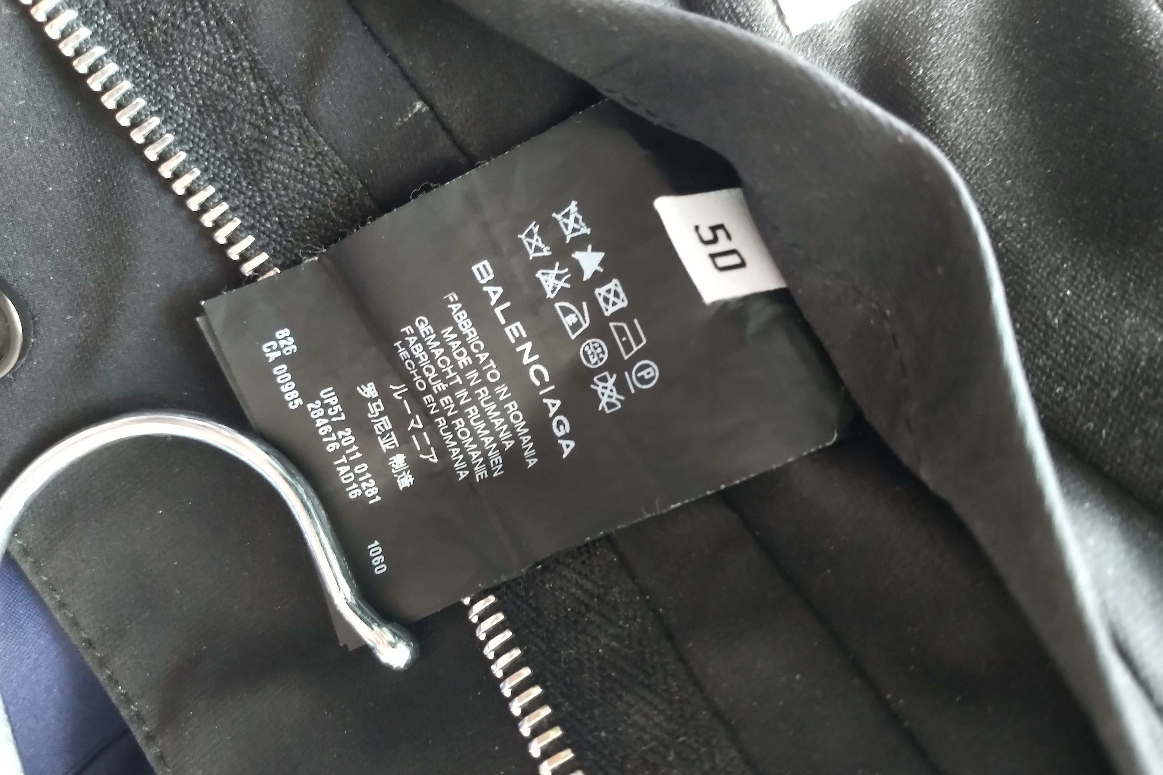 Balenciaga SS12 BALENCIAGA GHESQUIERE TECHNICAL SCUBA BOMBER JACKET 50 Size US M / EU 48-50 / 2 - 12 Thumbnail