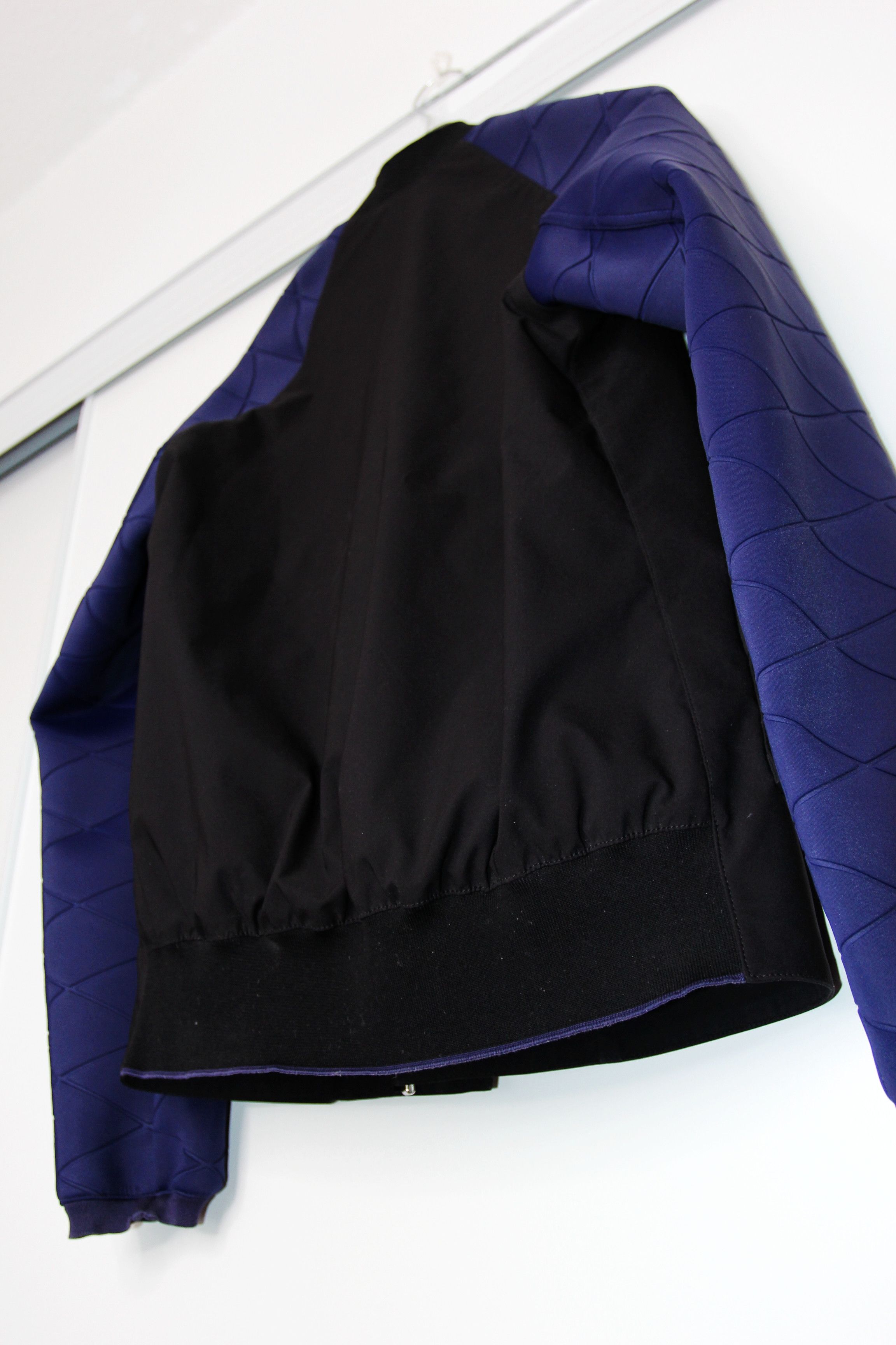 Balenciaga SS12 BALENCIAGA GHESQUIERE TECHNICAL SCUBA BOMBER JACKET 50 Size US M / EU 48-50 / 2 - 9 Thumbnail