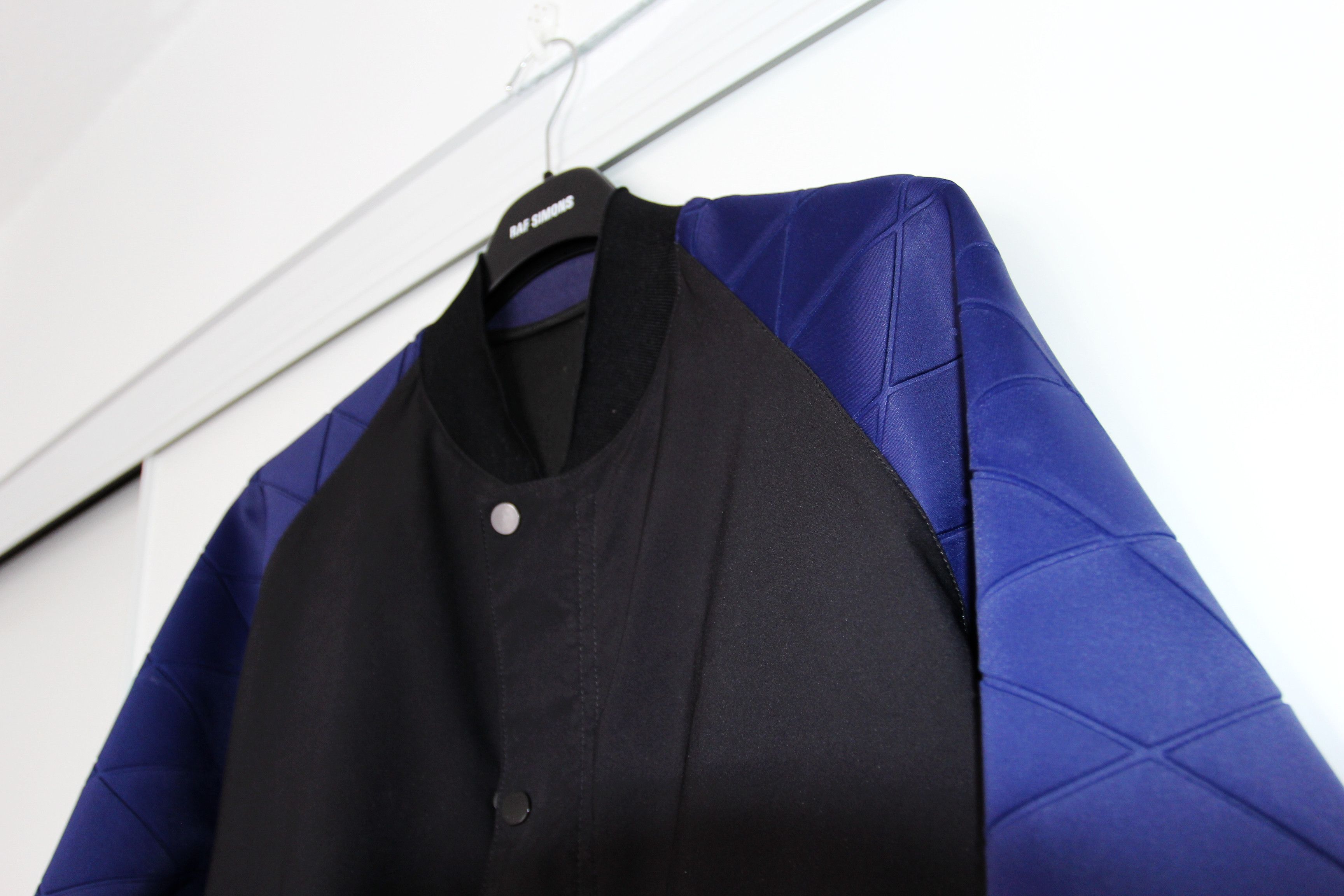 Balenciaga SS12 BALENCIAGA GHESQUIERE TECHNICAL SCUBA BOMBER JACKET 50 Size US M / EU 48-50 / 2 - 3 Thumbnail