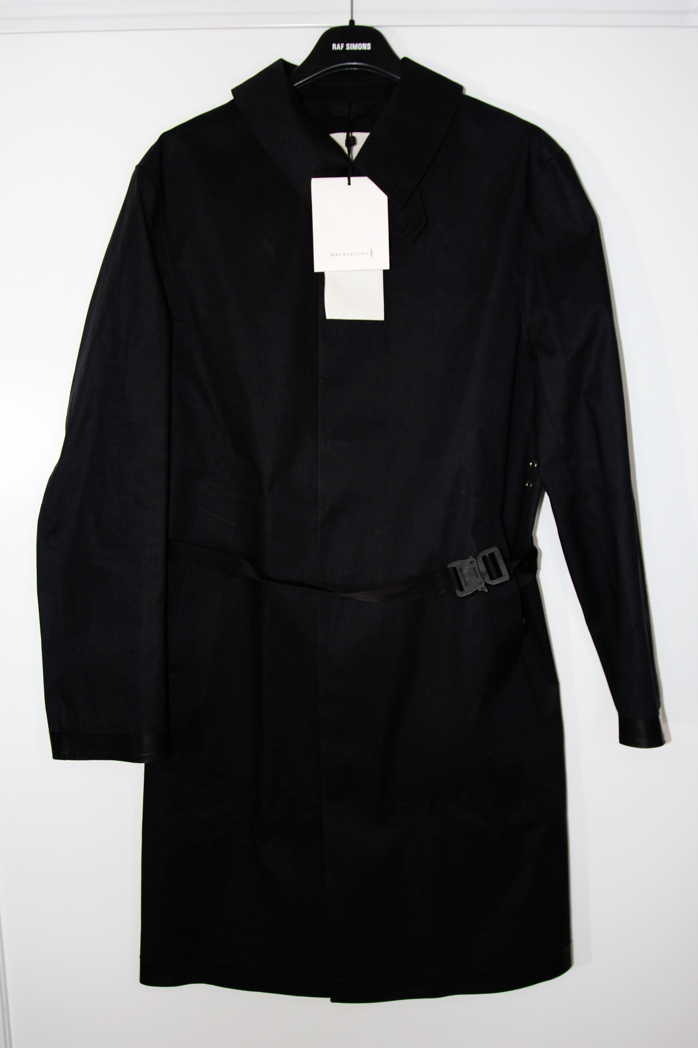 1017 ALYX 9SM BNWT AW19 MACKINTOSH x 1017 ALYX 9SM BUCKLE COAT L Size US L / EU 52-54 / 3 - 2 Thumbnail