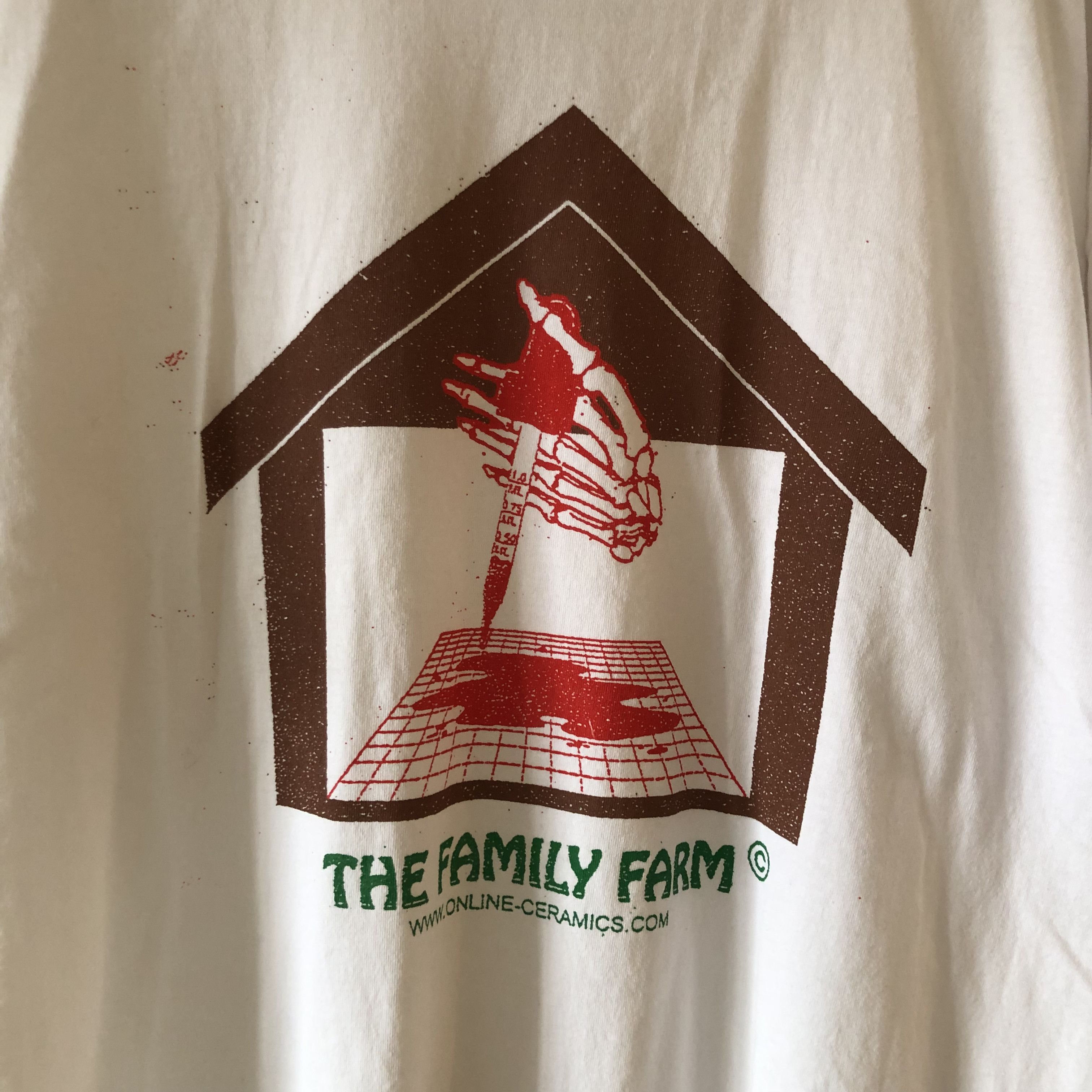 Online Ceramics Online Ceramics The Family Farm Tee Size US XXL / EU 58 / 5 - 2 Thumbnail